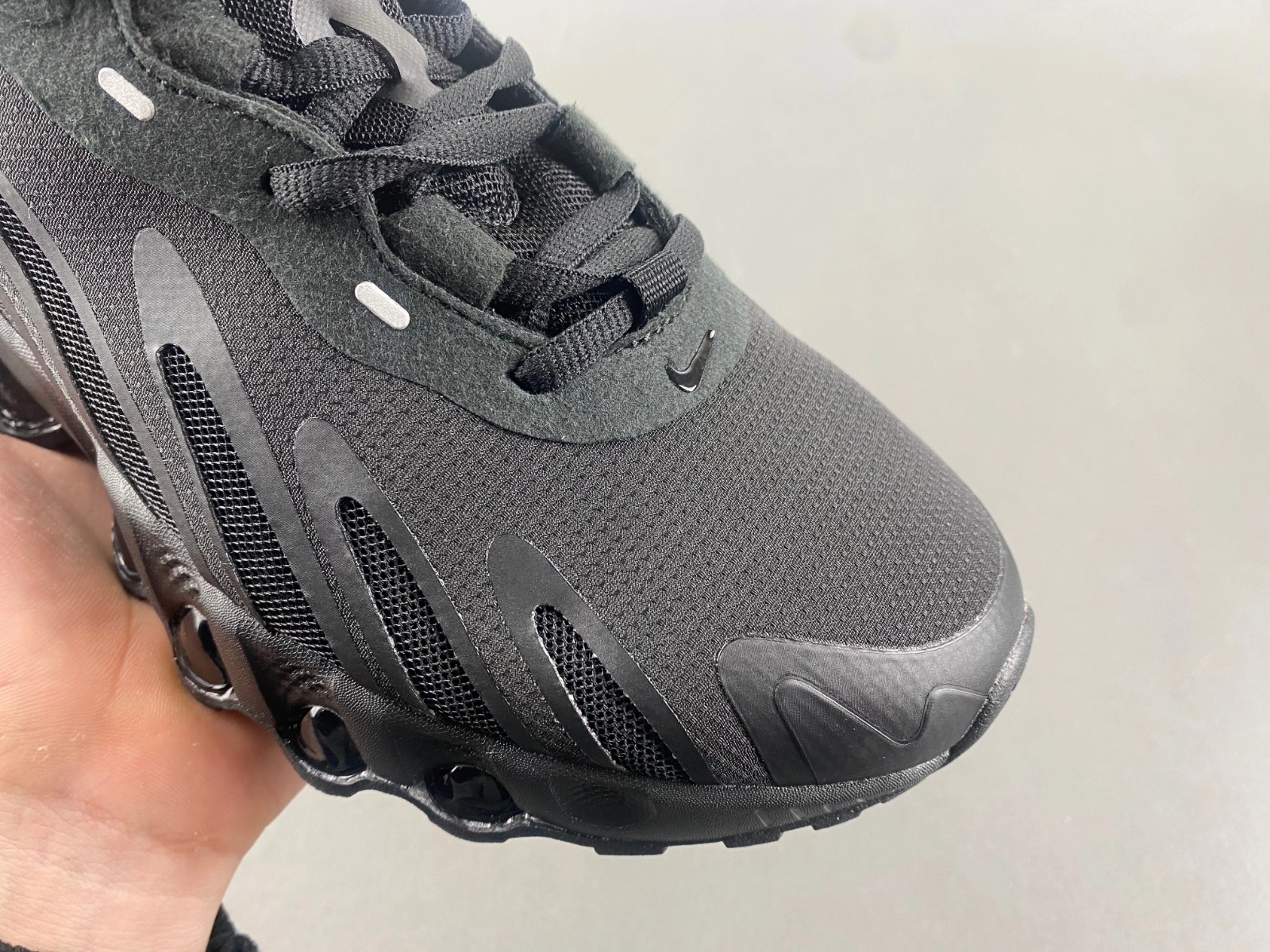 Modern Air Max Dn8 Black FQ7860- 856