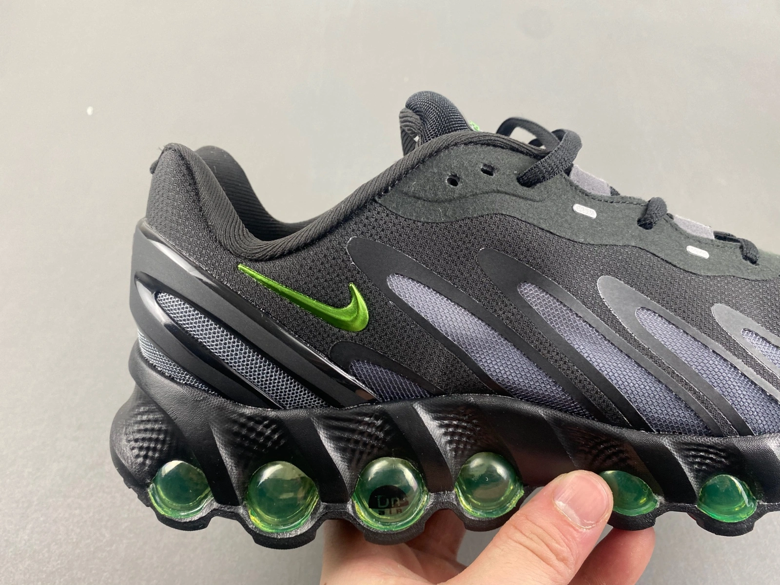 Seasonal Air Max Dn8 Black Volt FQ7860- 855