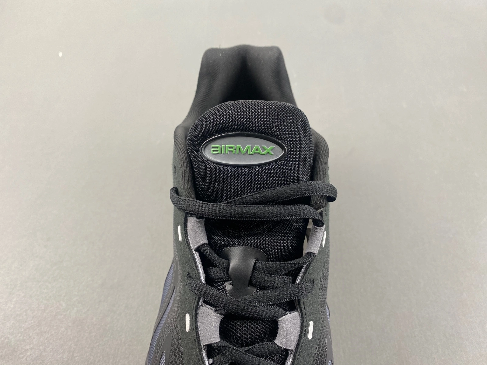 Seasonal Air Max Dn8 Black Volt FQ7860- 855