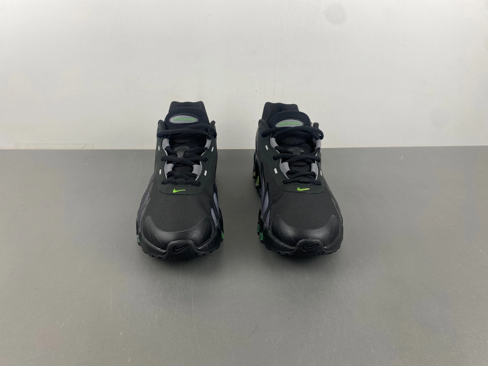 Seasonal Air Max Dn8 Black Volt FQ7860- 855