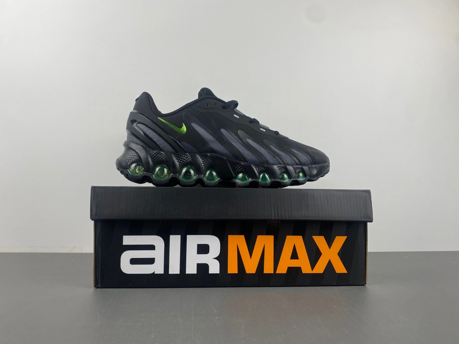 Seasonal Air Max Dn8 Black Volt FQ7860- 855