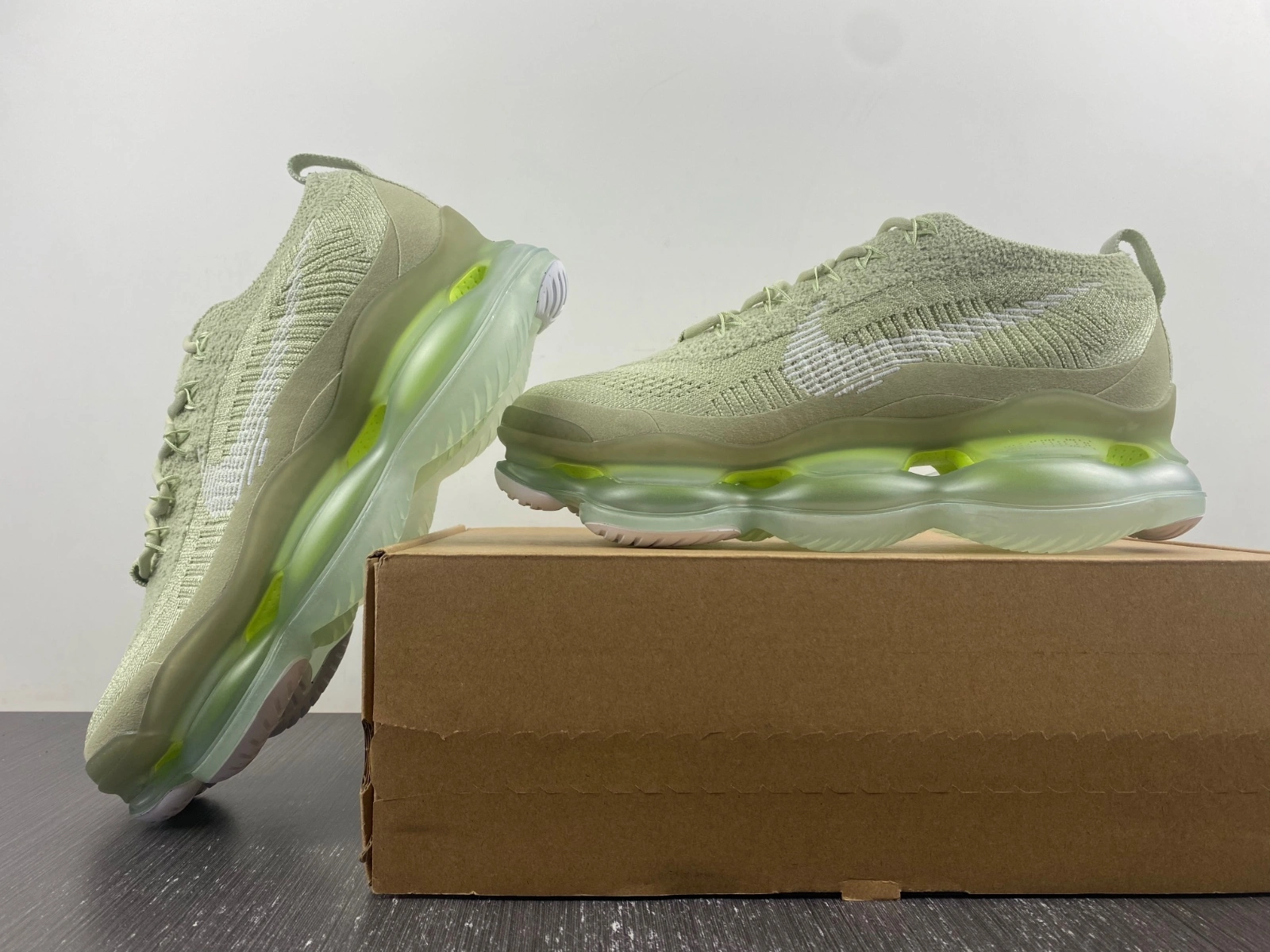Compact Air Max Scorpion FK Olive Aura DJ4702- 931