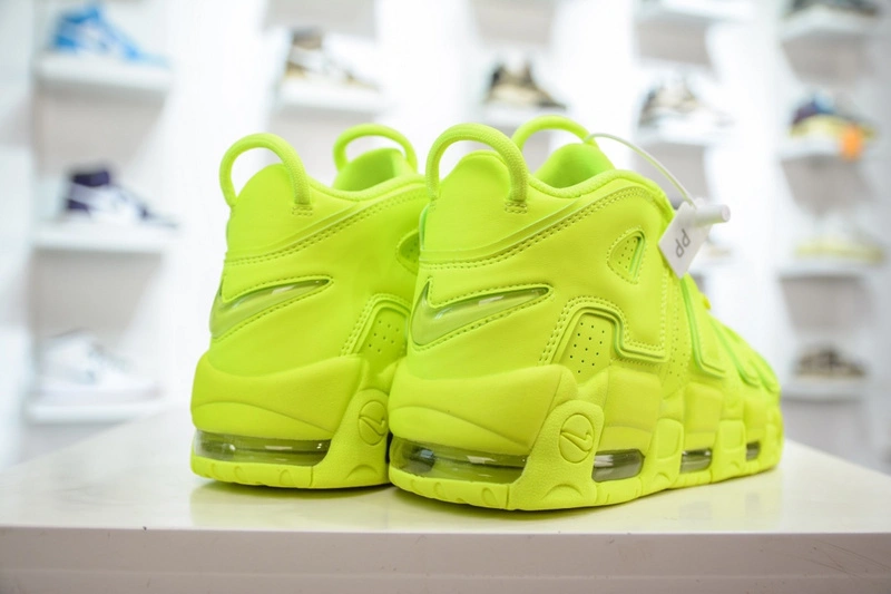 Air More Uptempo 96 Volt DX1790- Casual 1241