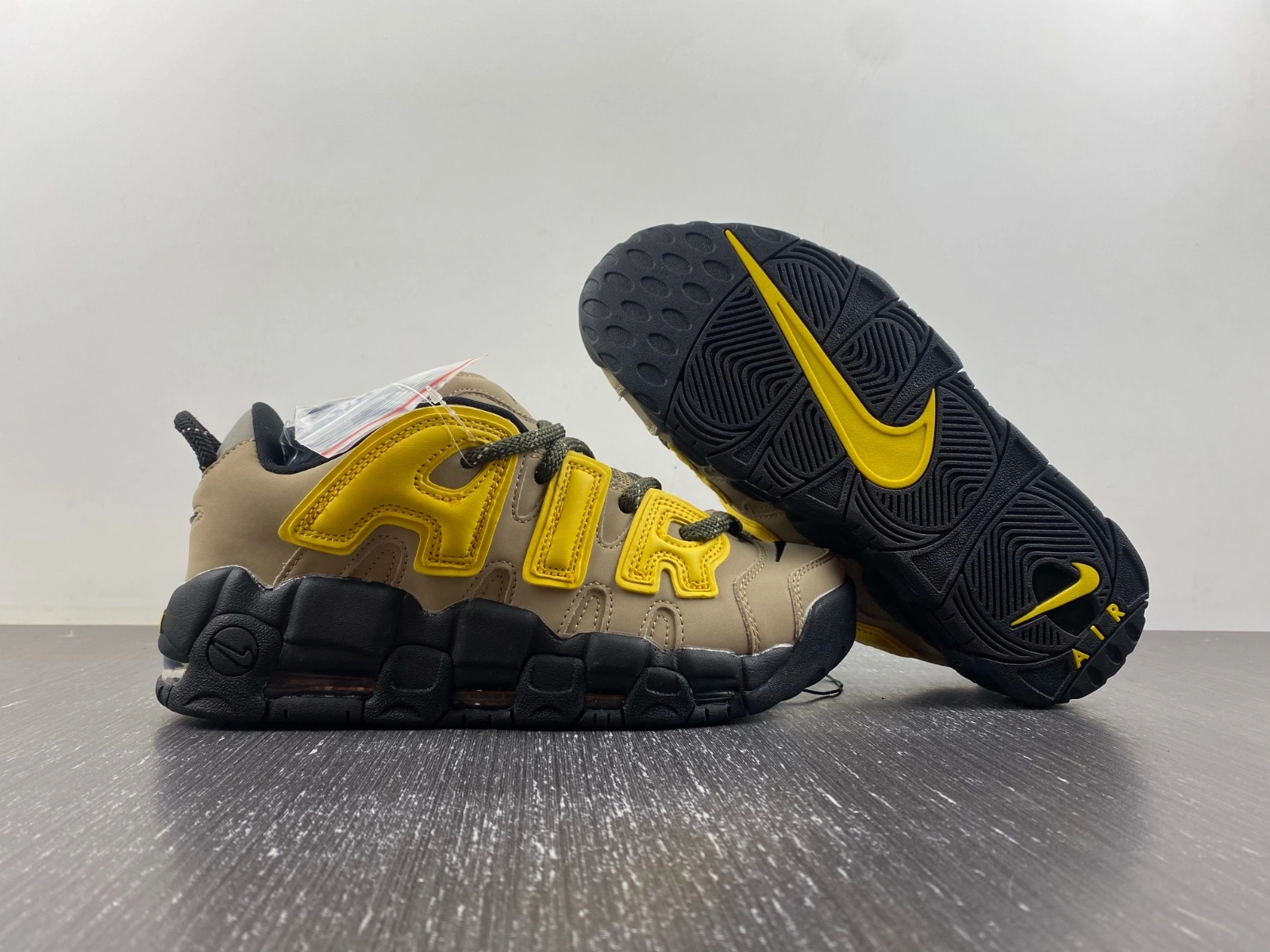 Reliable Air More Uptempo Low AMBUSH Vivid Sulfur Limestone FB1299- 1239