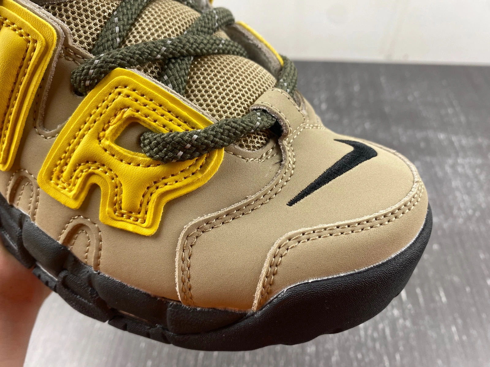 Reliable Air More Uptempo Low AMBUSH Vivid Sulfur Limestone FB1299- 1239