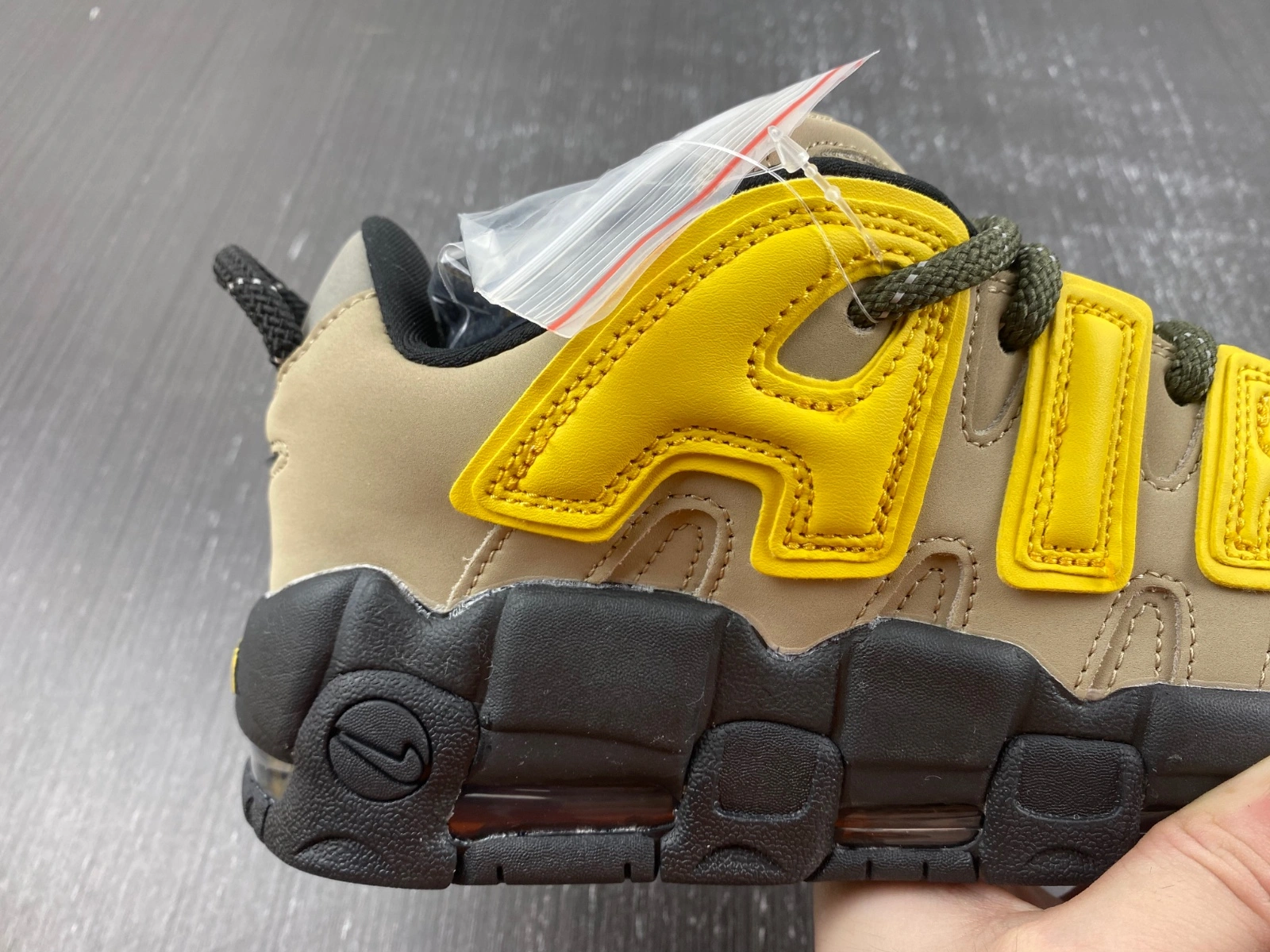 Reliable Air More Uptempo Low AMBUSH Vivid Sulfur Limestone FB1299- 1239