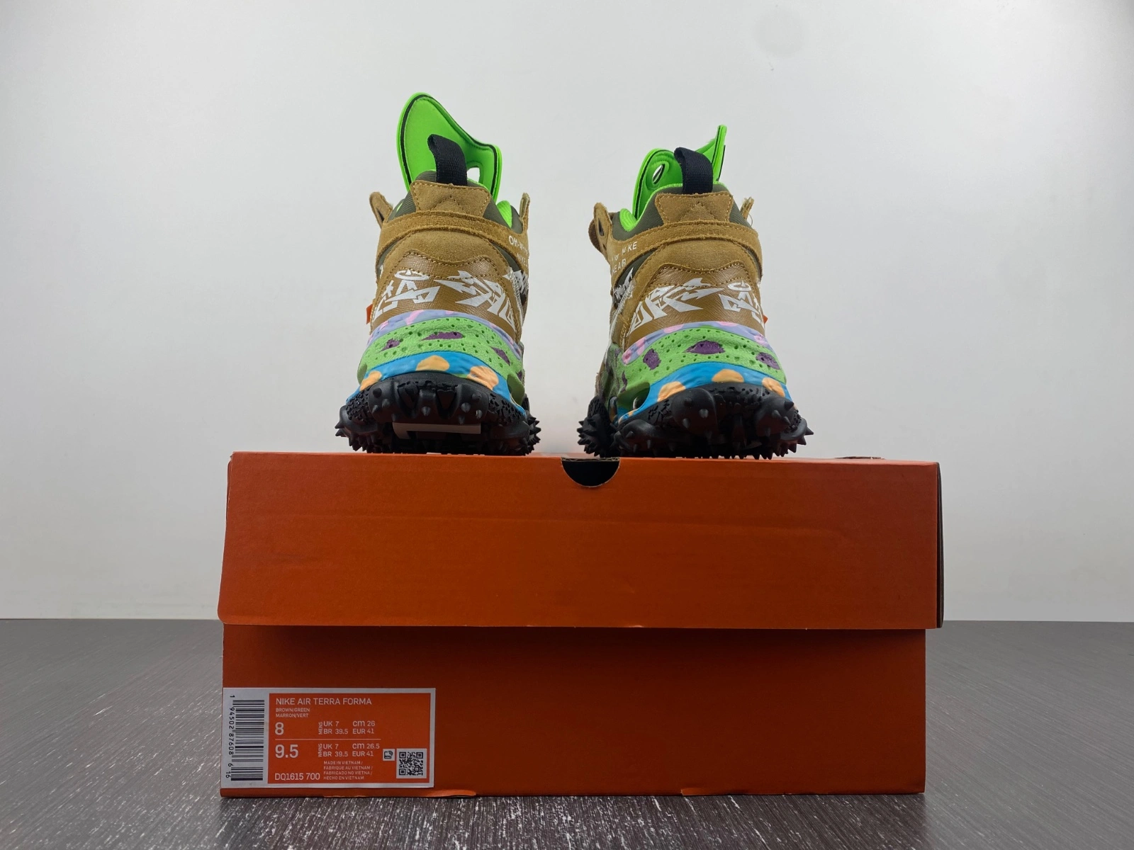 Bright Air Terra Forma Off-White Wheat Green Strike DQ1615- 725