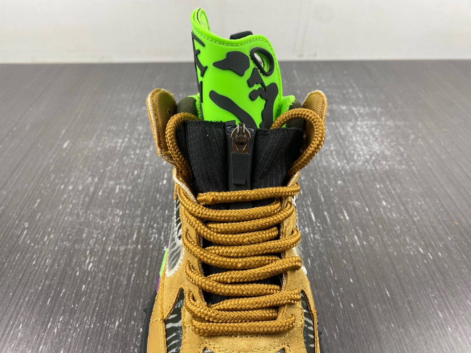 Bright Air Terra Forma Off-White Wheat Green Strike DQ1615- 725