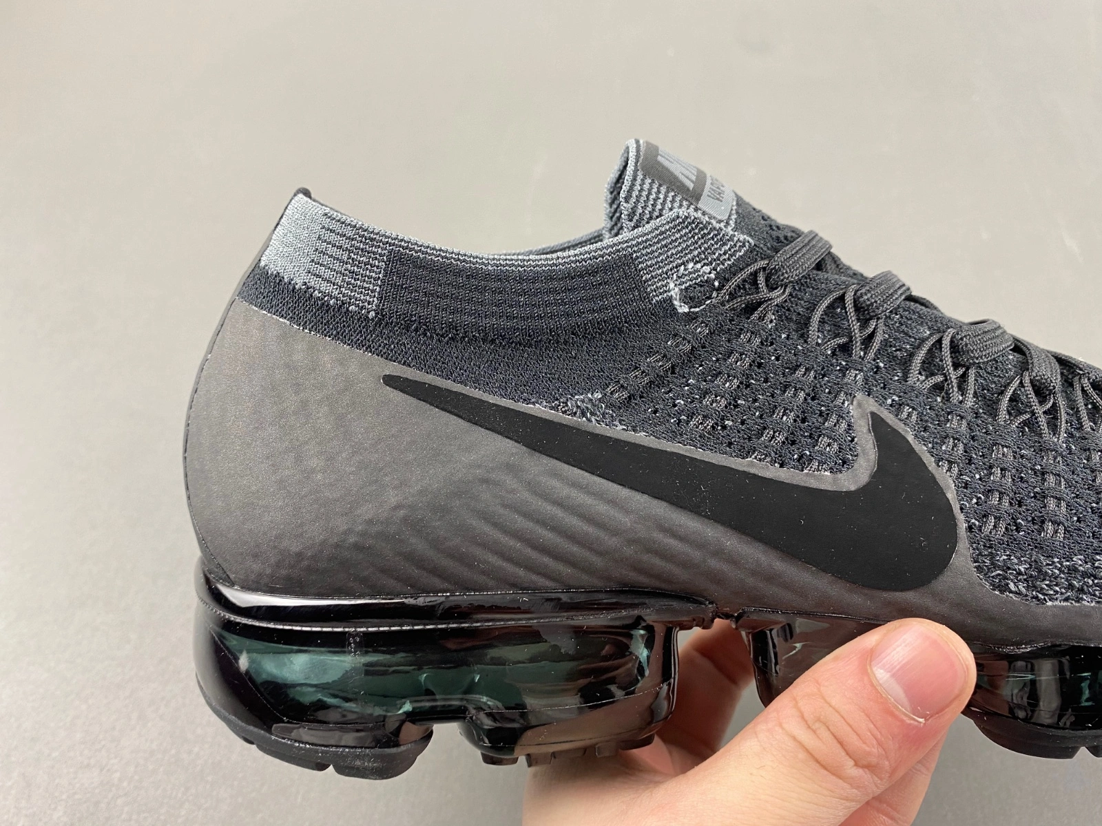 WellDesigned Air VaporMax Flyknit Black Dark Grey 849558- 852