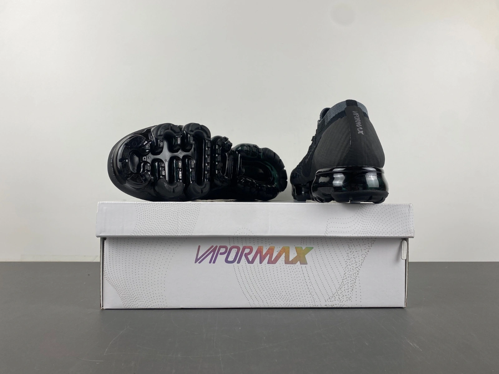 WellDesigned Air VaporMax Flyknit Black Dark Grey 849558- 852