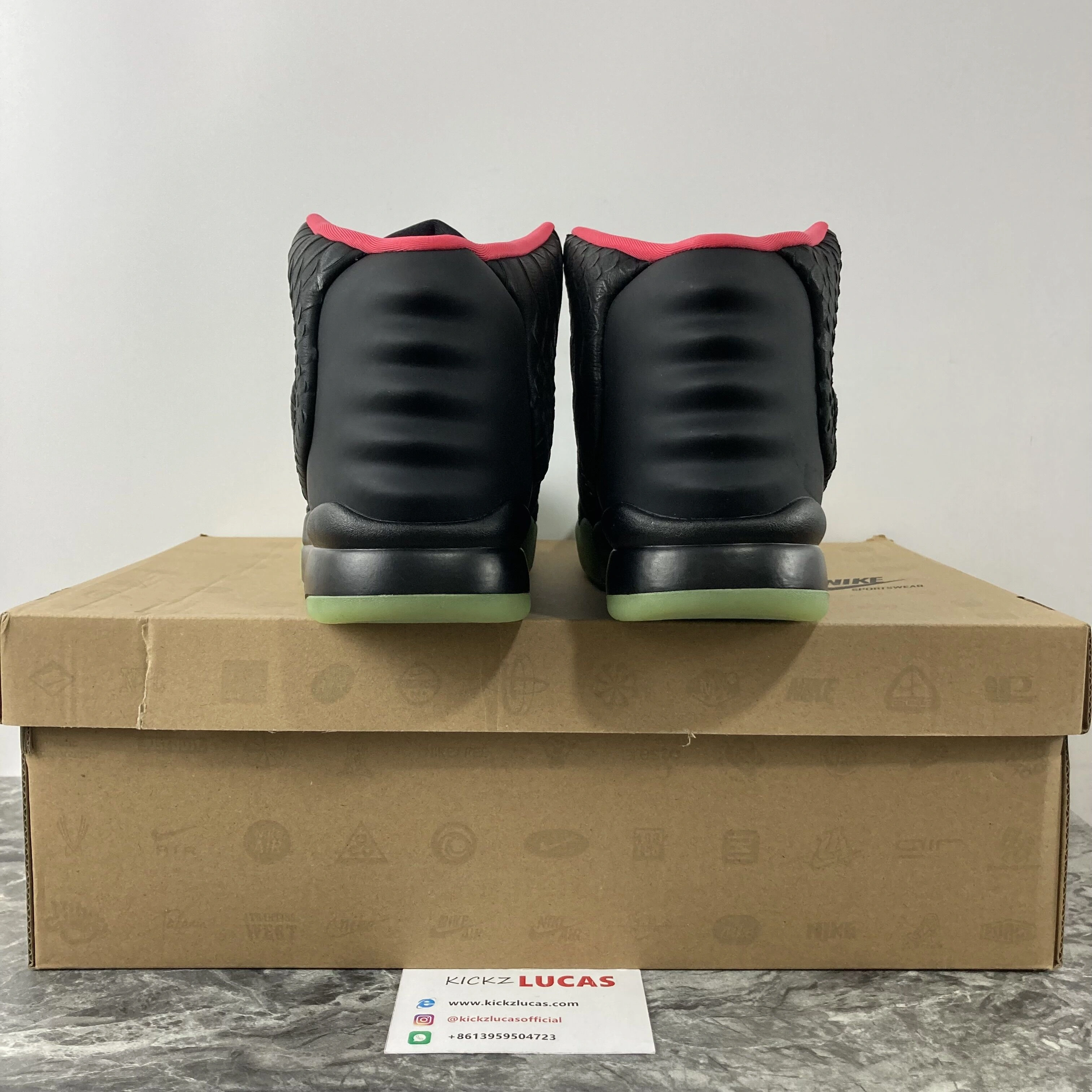 DailyWear Air Yeezy 2 Solar Red 508214- 1213