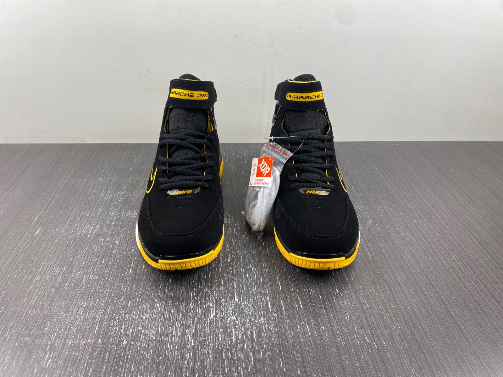 Air Zoom Huarache 2K4 Black Varsity Maize 308475- Seasonal 1059