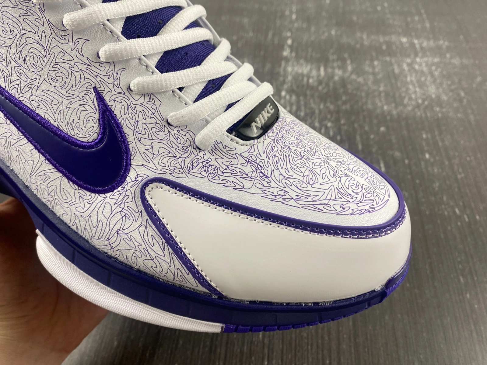 Lightweight Air Zoom Huarache 2K4 KB Laser 309957- 1052