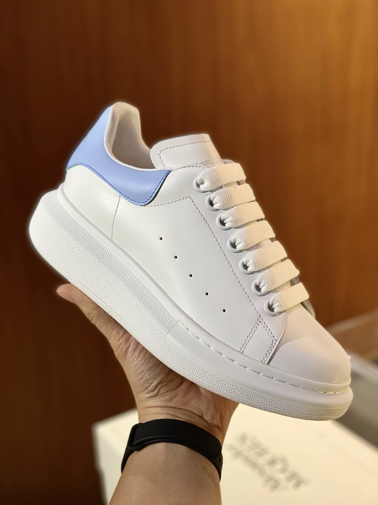 A*lexander M*cQueen Top Sneaker Low RR 20250416- SmoothTexture 2811