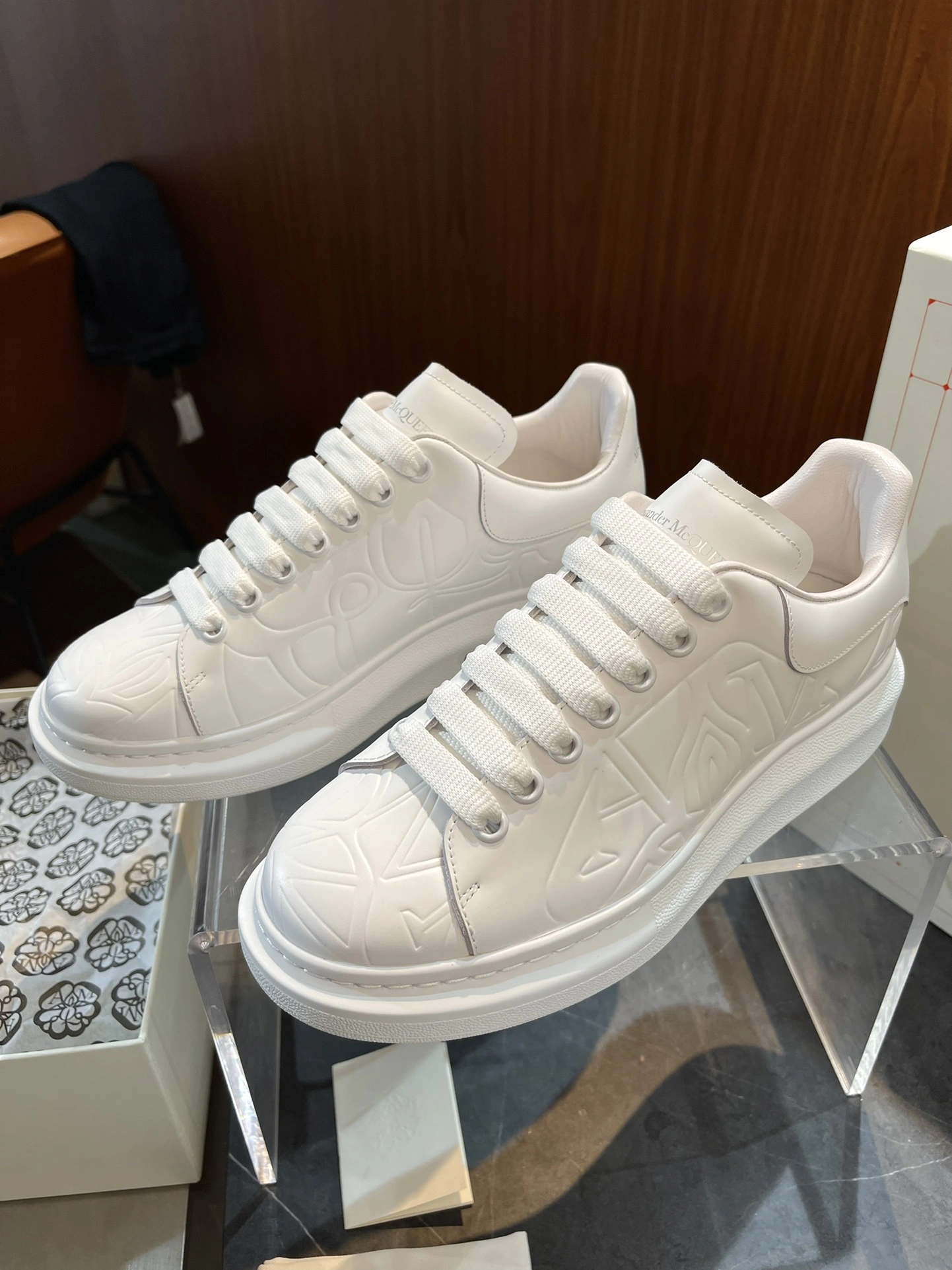 A*lexander M*cqueen Top Sneaker Low RR 20240812- Youthful 2819