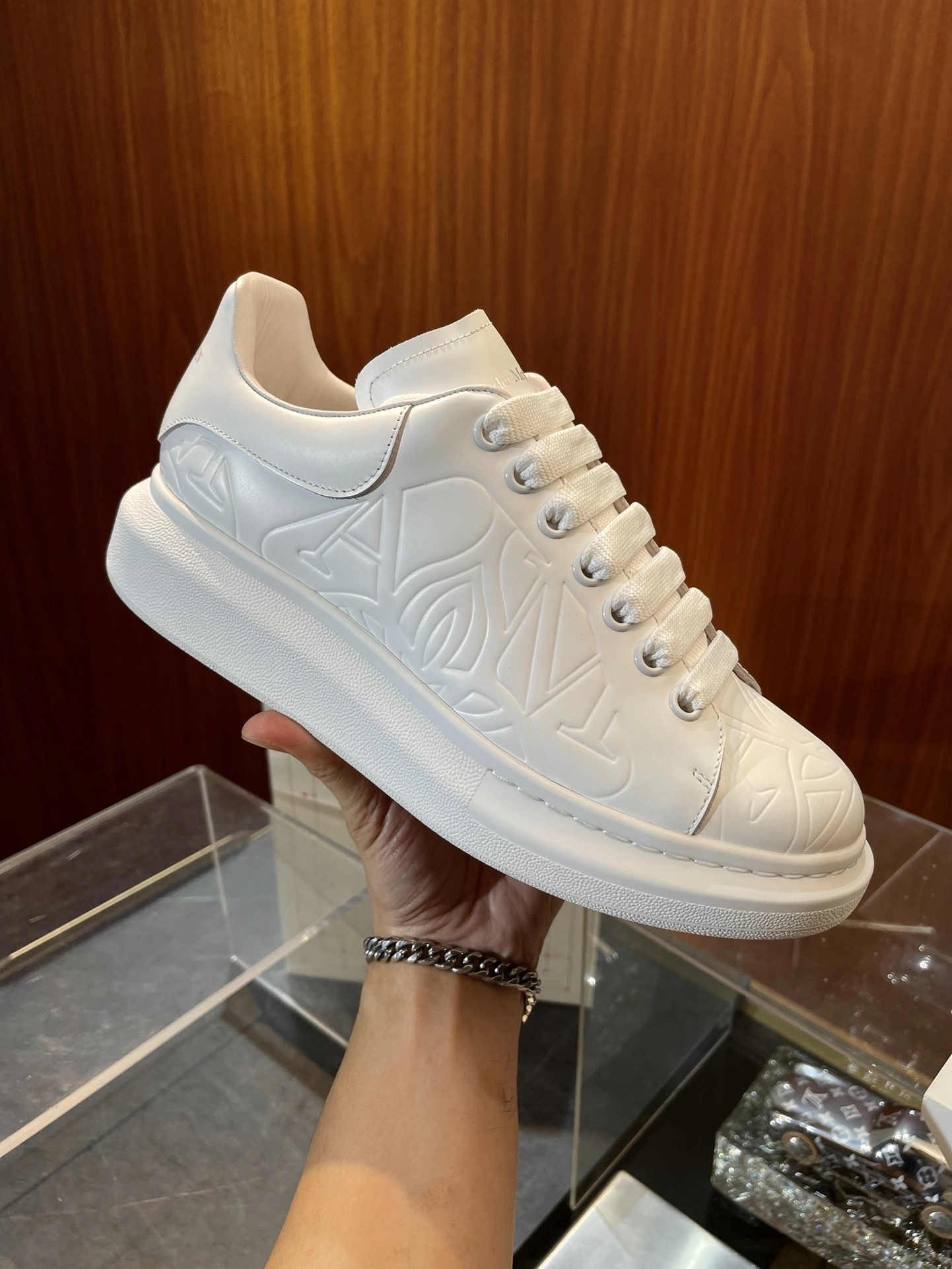 A*lexander M*cqueen Top Sneaker Low RR 20240812- Youthful 2819