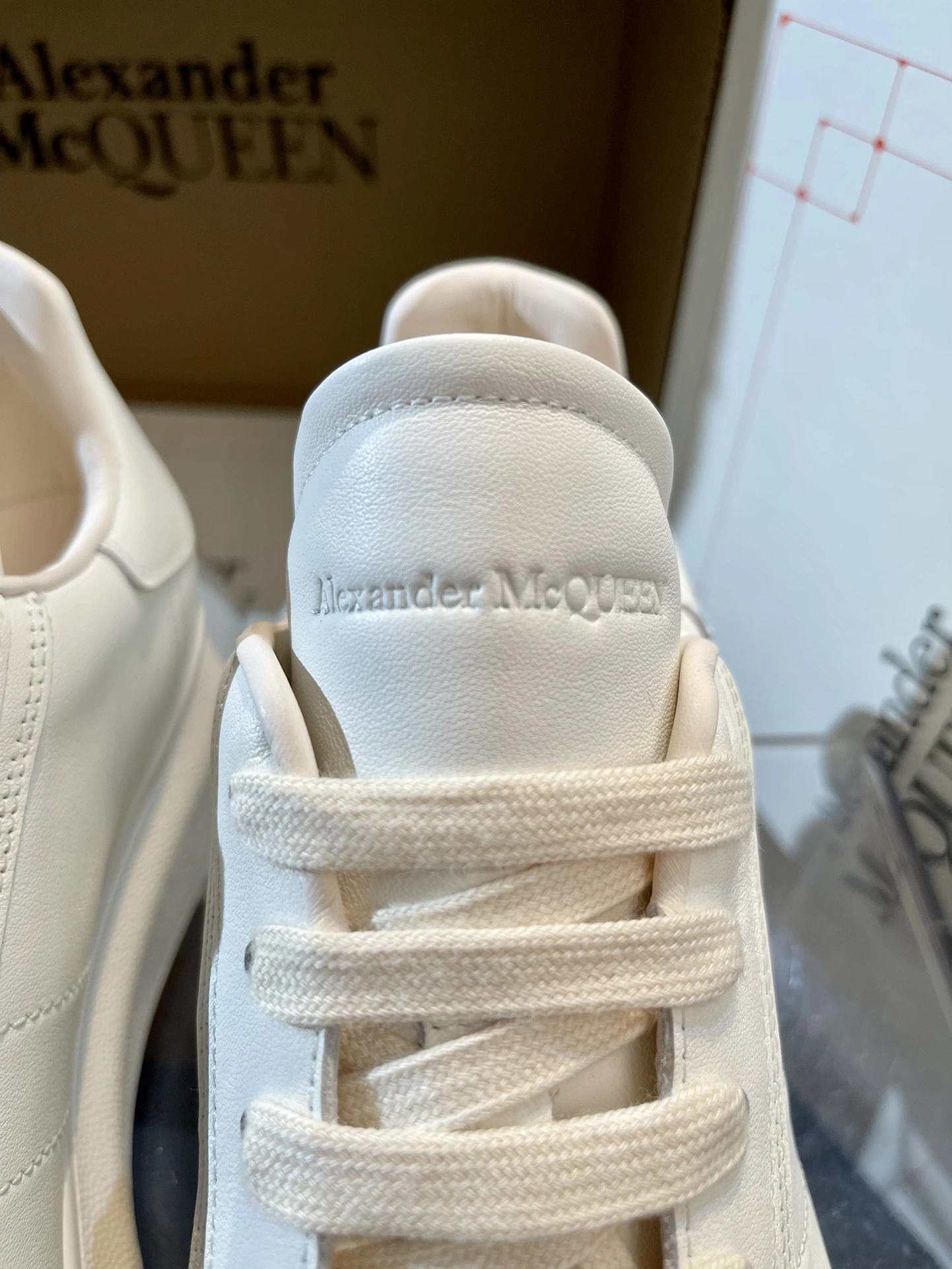 A*lexander M*cqueen Top Sneaker Low RR 20240815- Tailored 2818