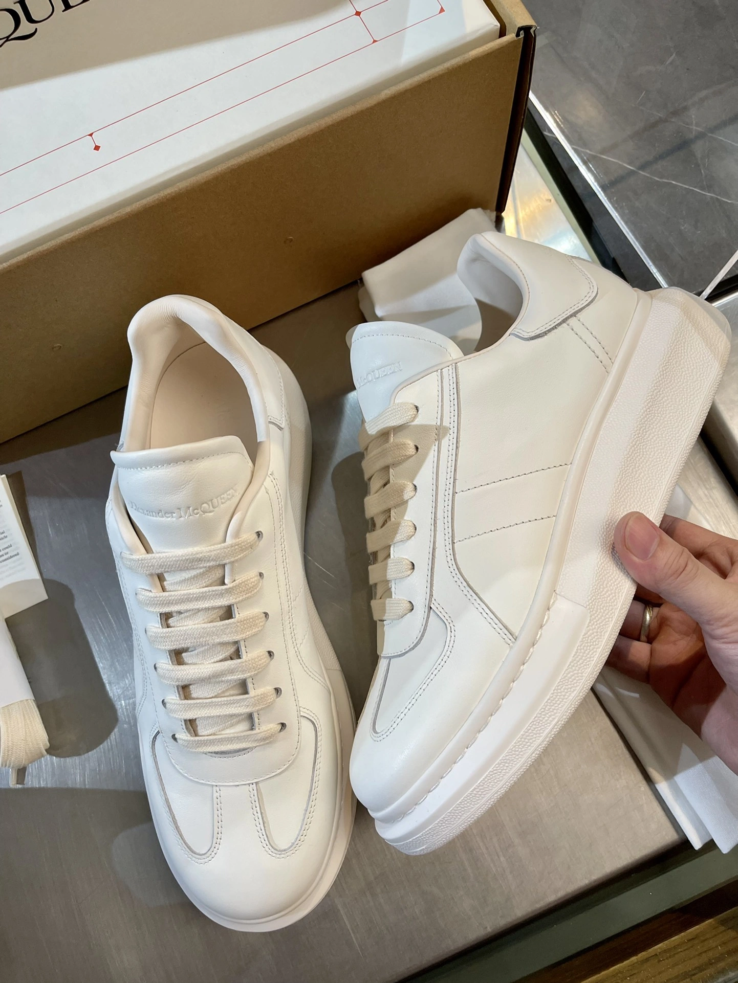 A*lexander M*cqueen Top Sneaker Low RR 20240815- Tailored 2818