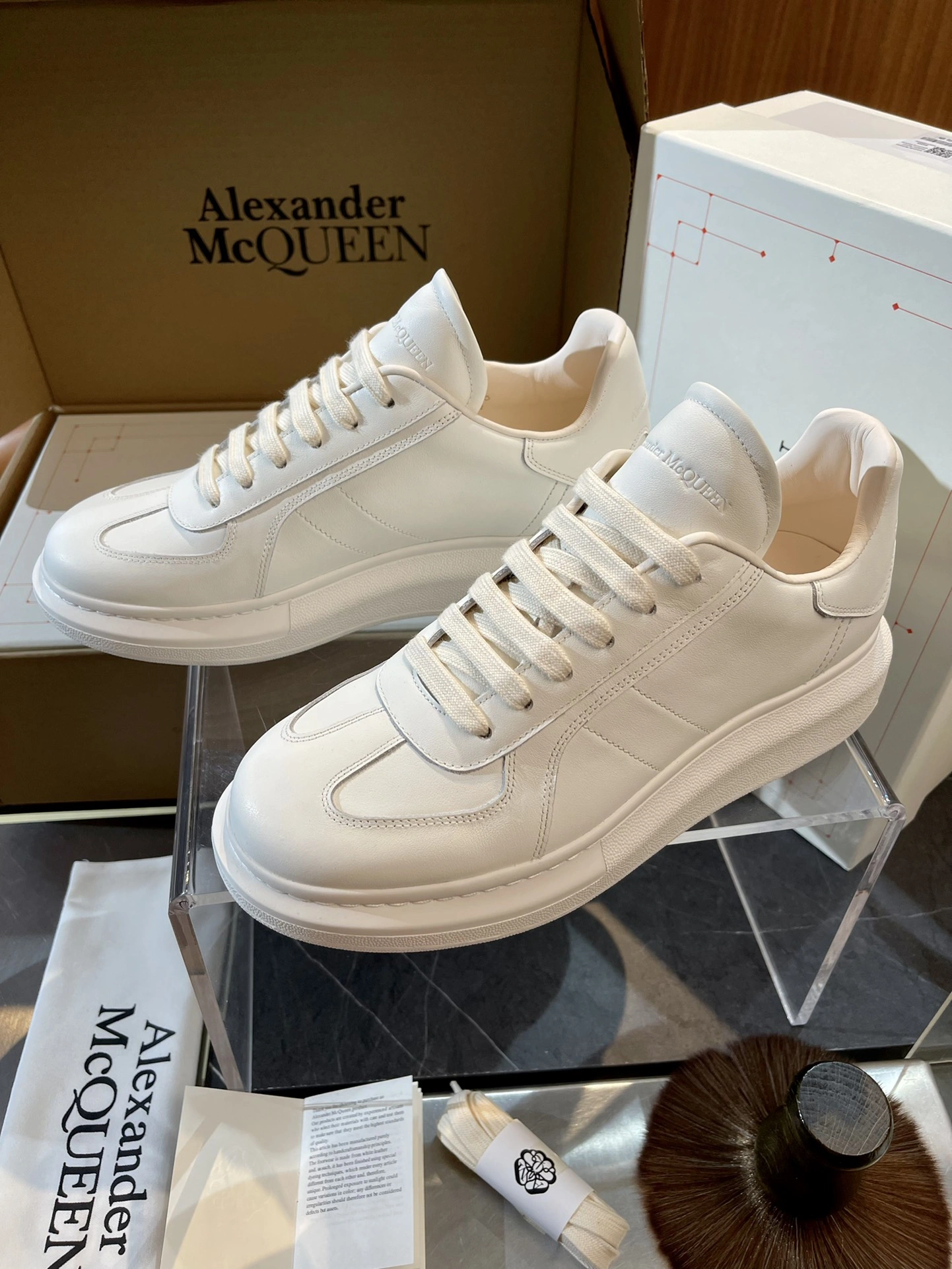 A*lexander M*cqueen Top Sneaker Low RR 20240815- Tailored 2818