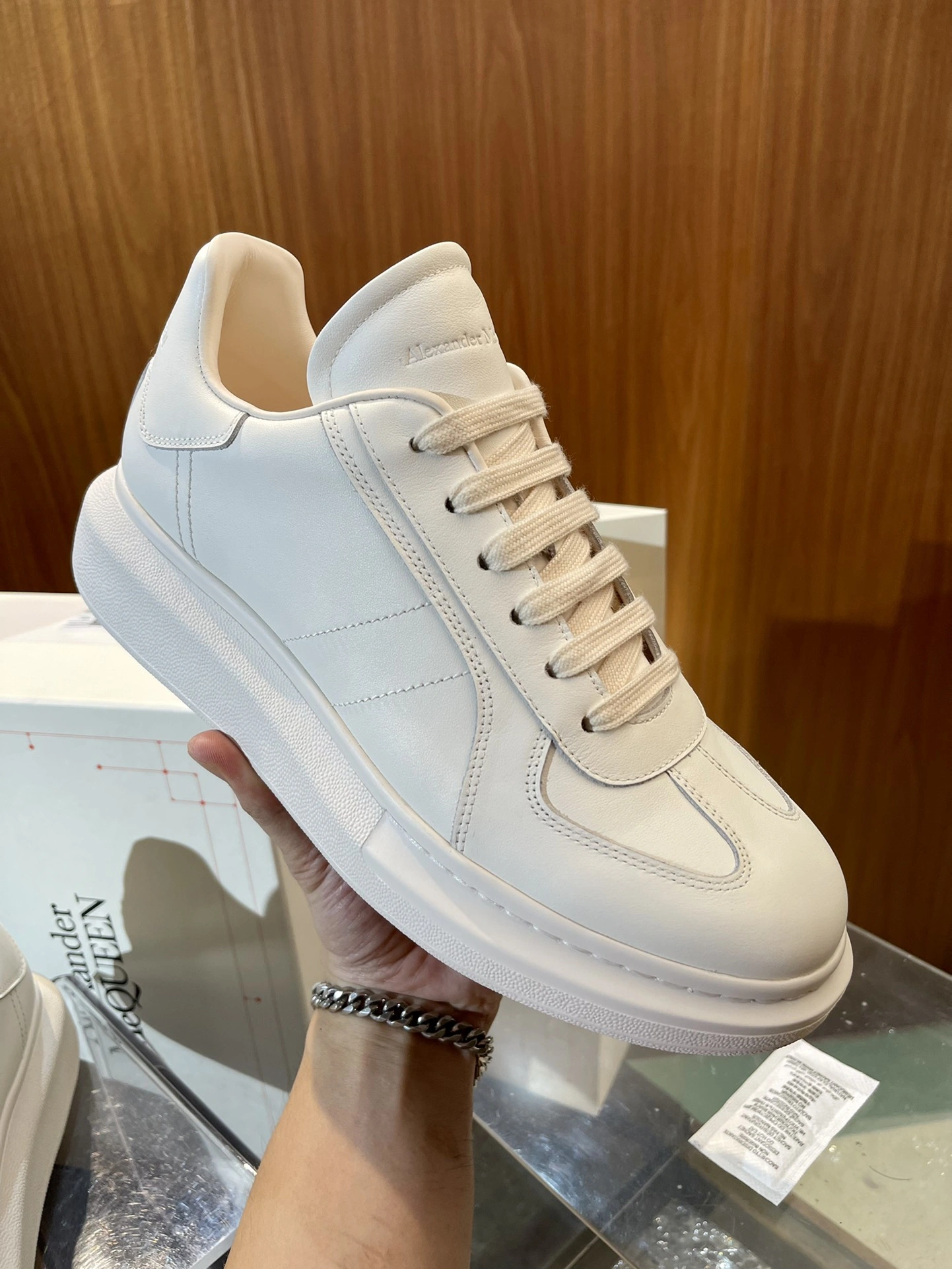 A*lexander M*cqueen Top Sneaker Low RR 20240815- Tailored 2818