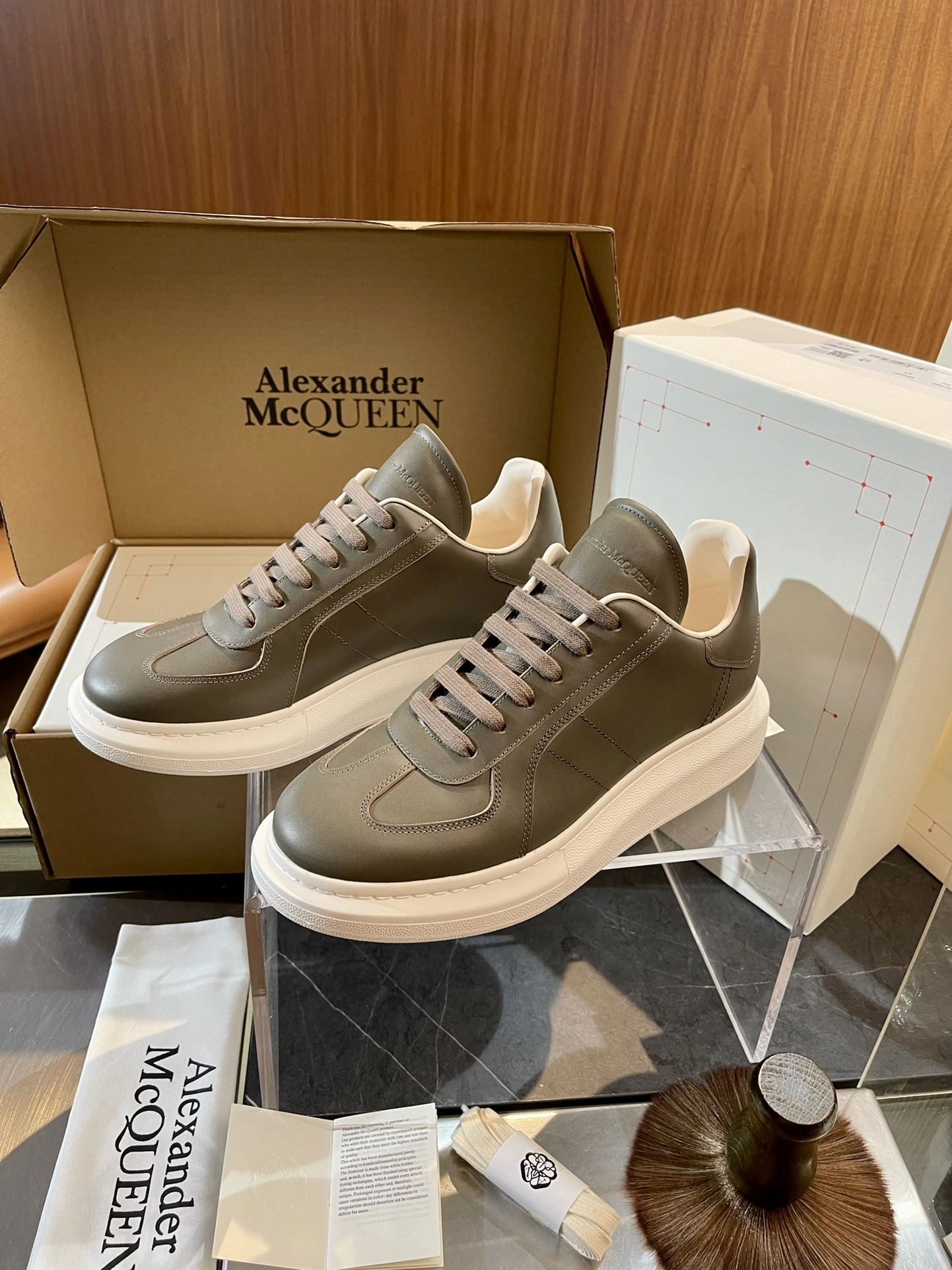 A*lexander M*cqueen Top Sneaker Low RR 20240815- Tailored 2818