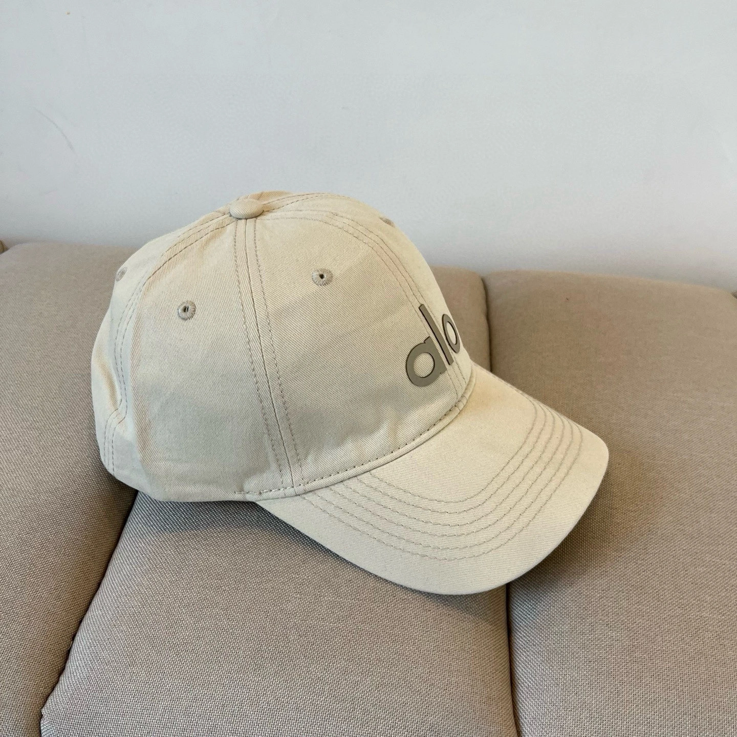 Attractive A*lo Hats Top XX20250410- 17420