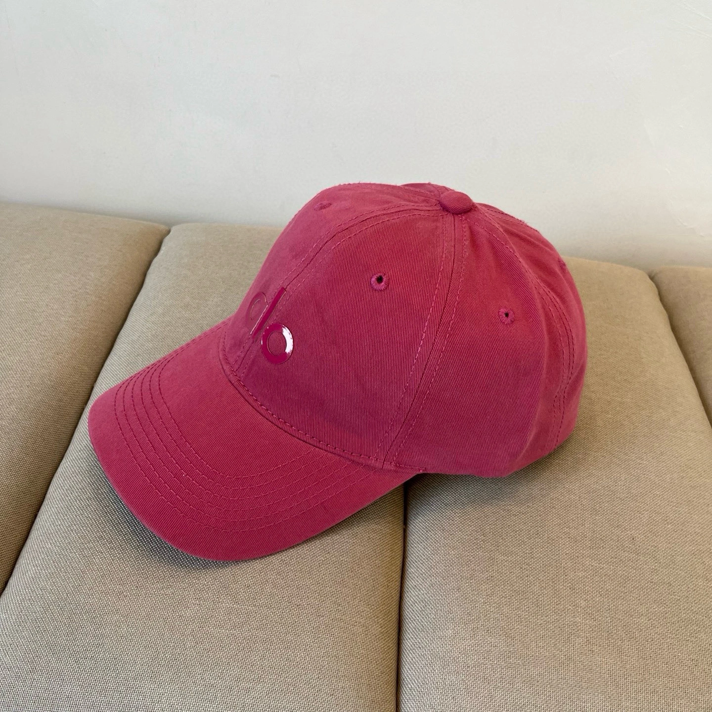 Attractive A*lo Hats Top XX20250410- 17420