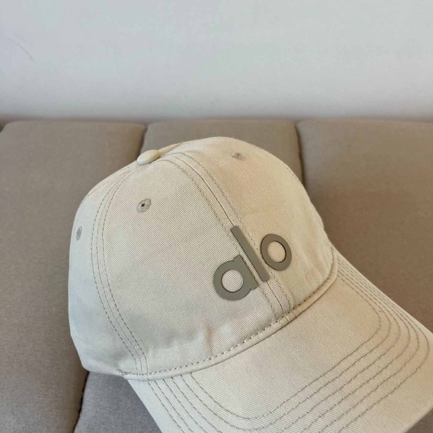 Attractive A*lo Hats Top XX20250410- 17420