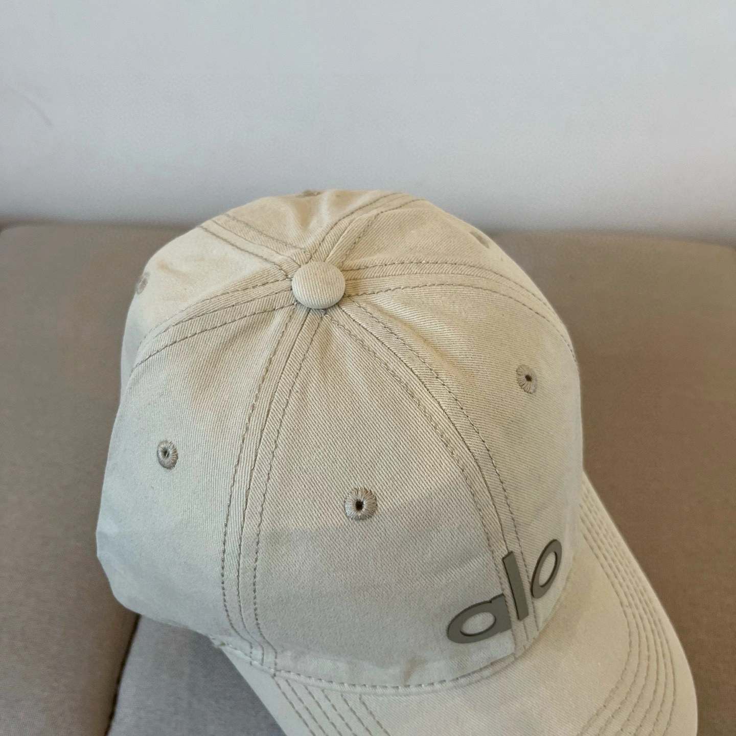 Attractive A*lo Hats Top XX20250410- 17420