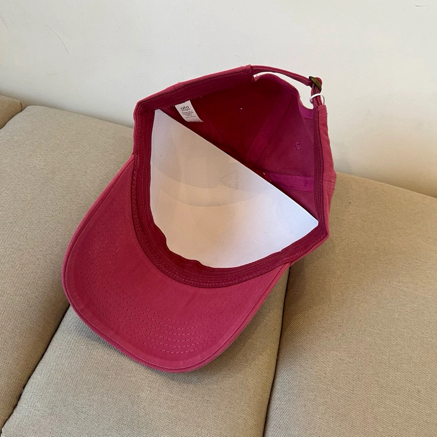 Attractive A*lo Hats Top XX20250410- 17420