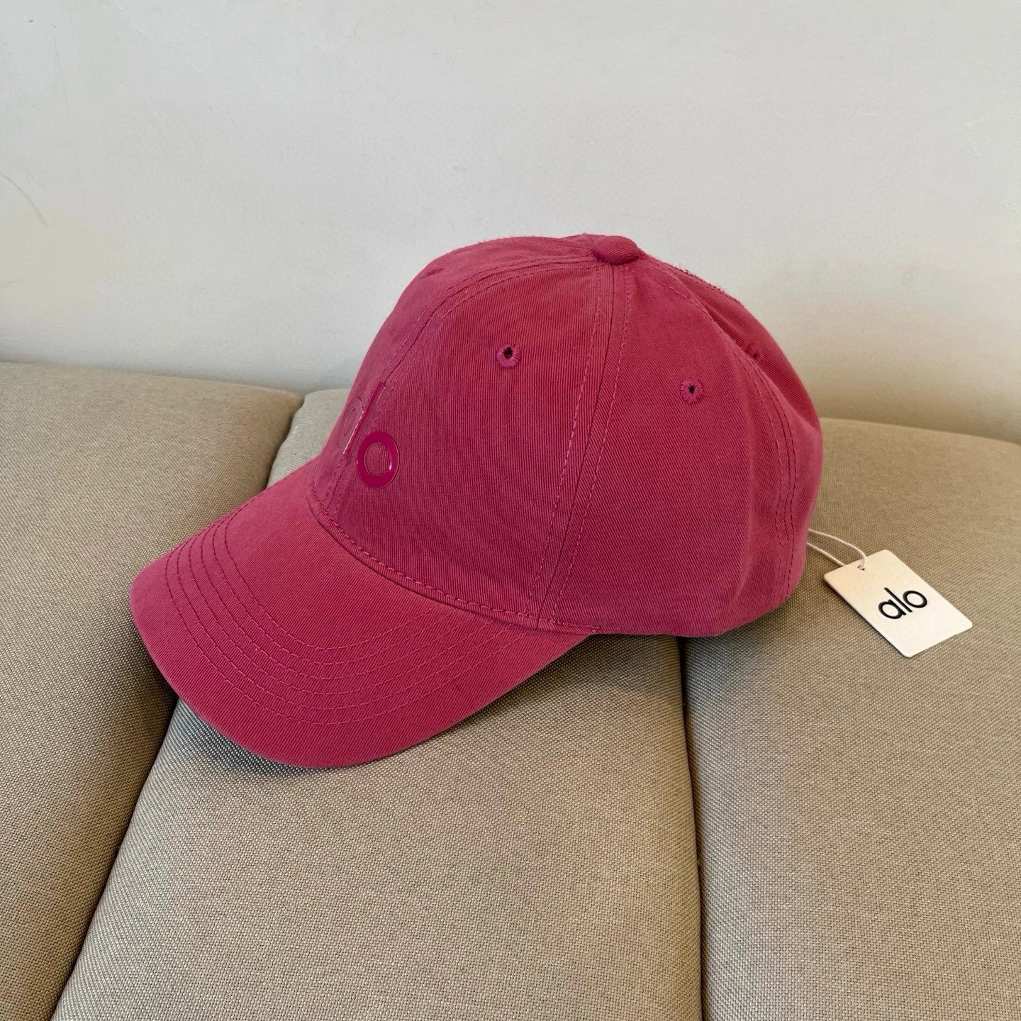 Attractive A*lo Hats Top XX20250410- 17420