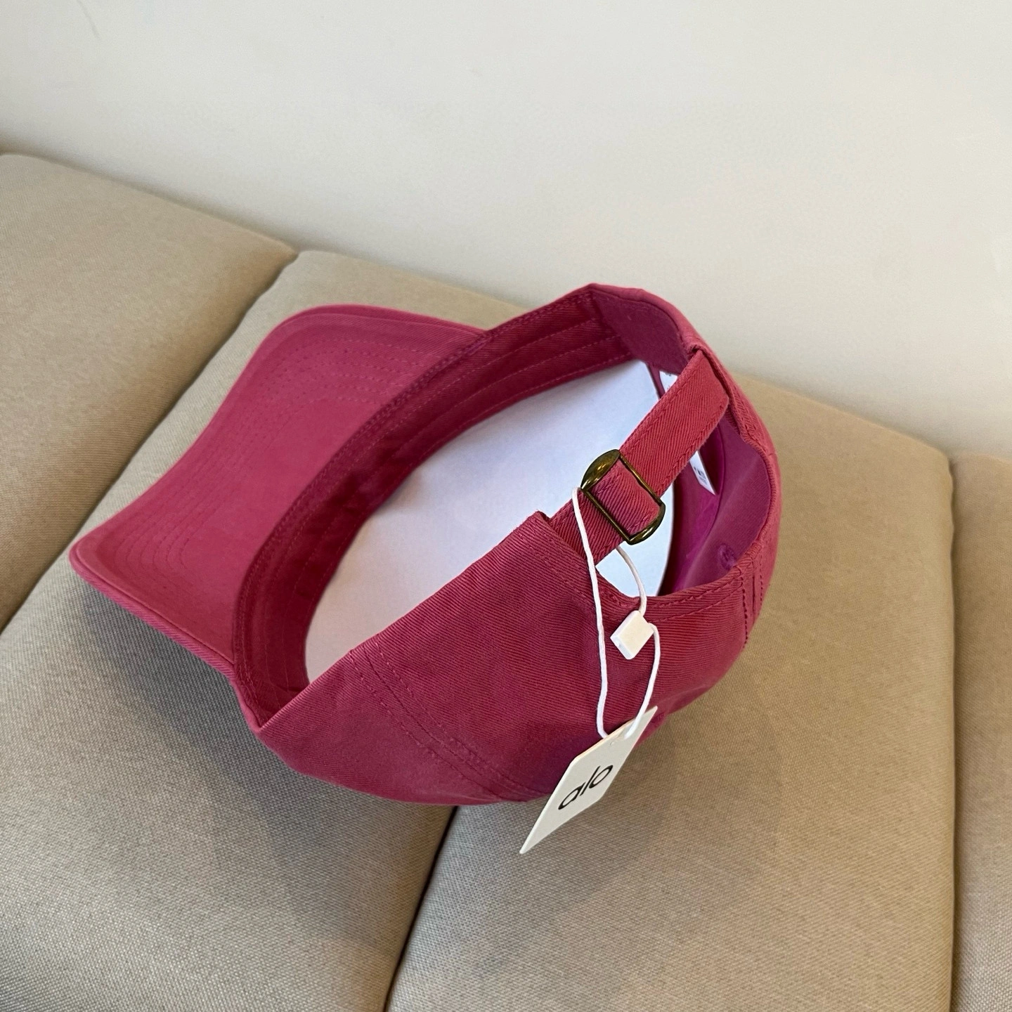 Attractive A*lo Hats Top XX20250410- 17420
