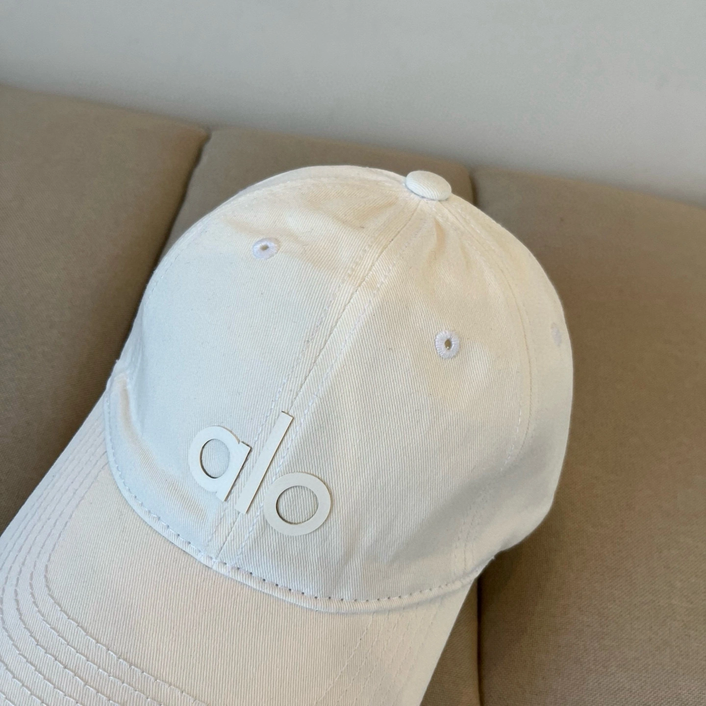 Attractive A*lo Hats Top XX20250410- 17420