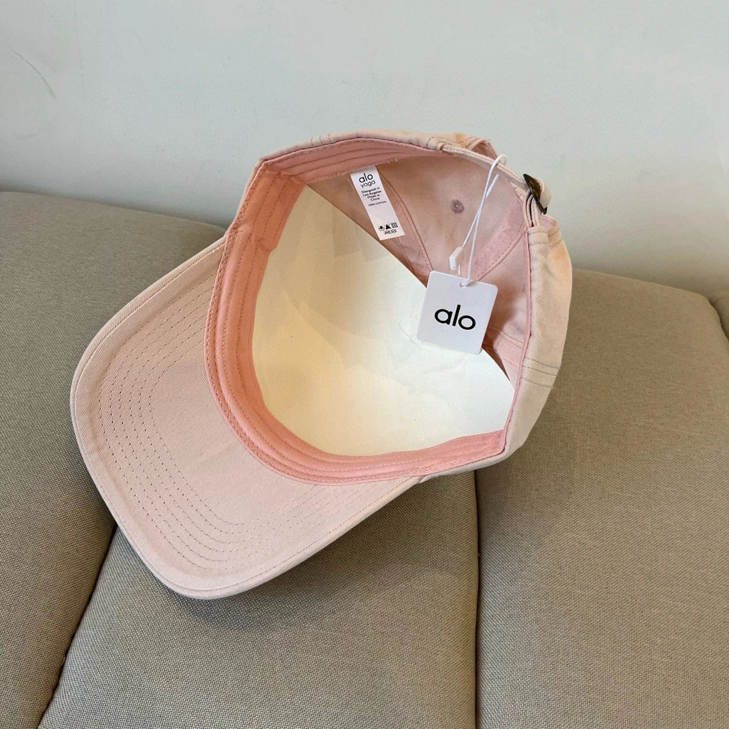 Attractive A*lo Hats Top XX20250410- 17420