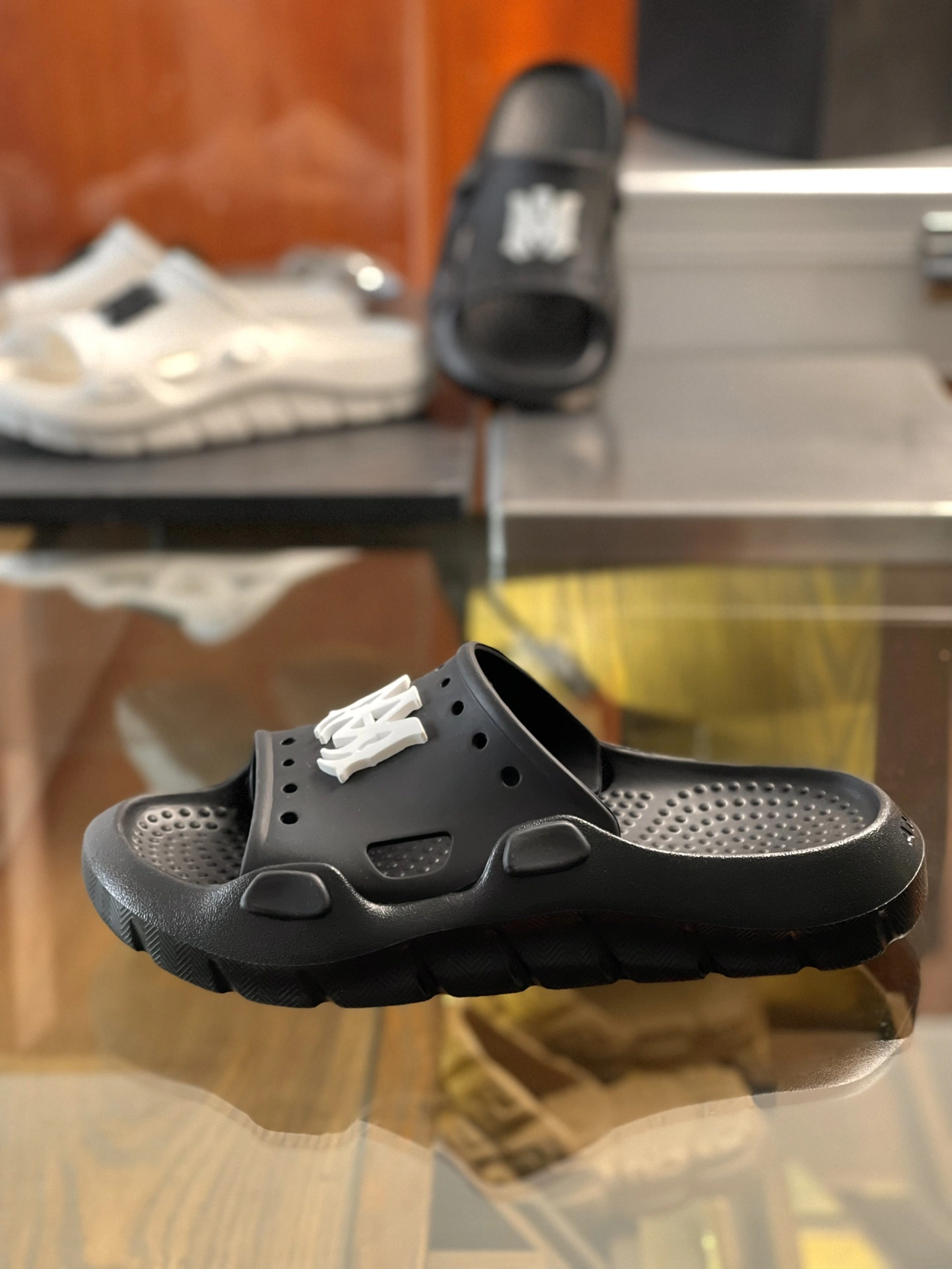 ZipUp A*miri Top Quality Slippers RR20230606 - 7020