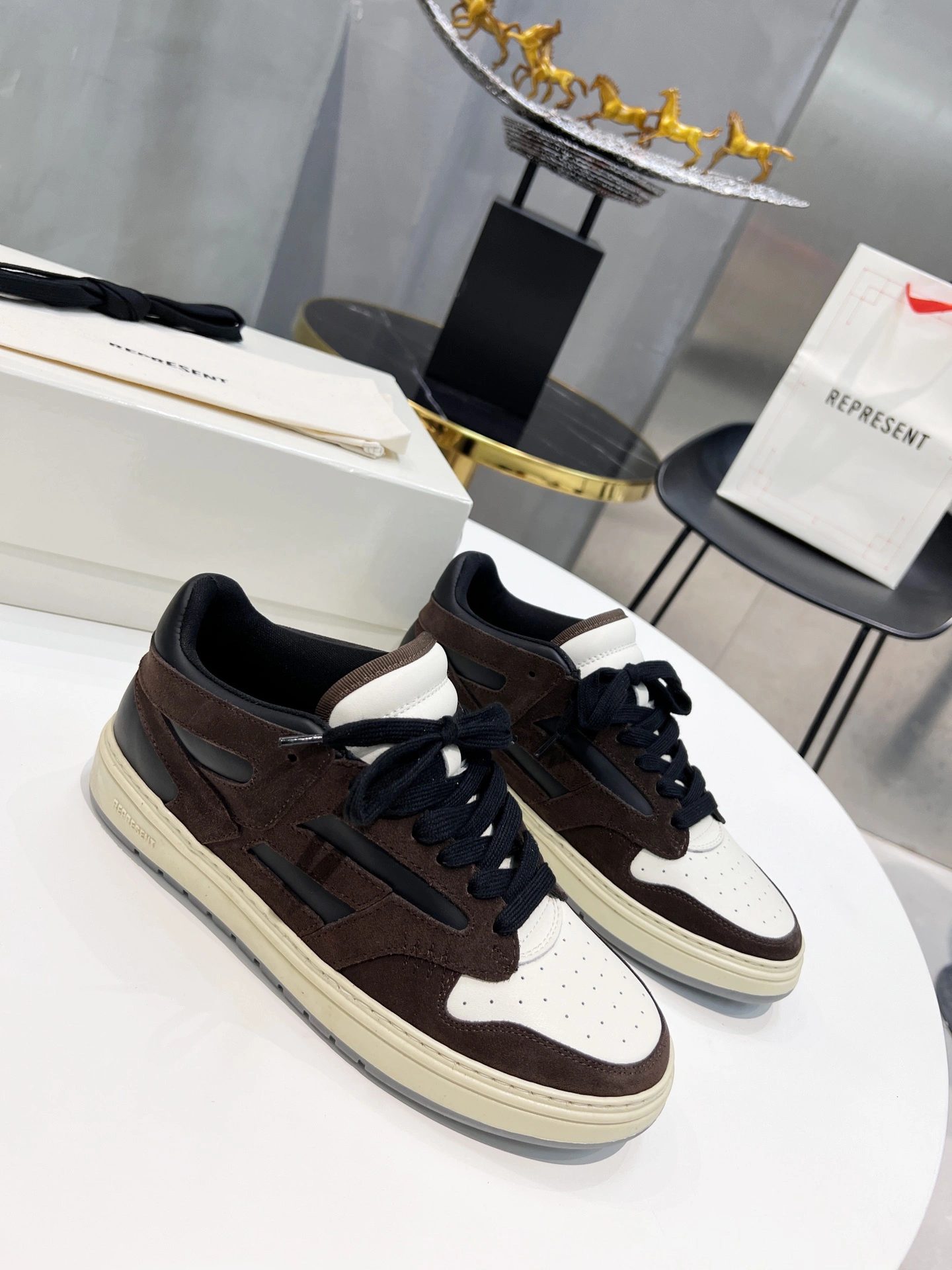 FreshLook A*miri Top Quality Sneakers CL 20230820- 6999