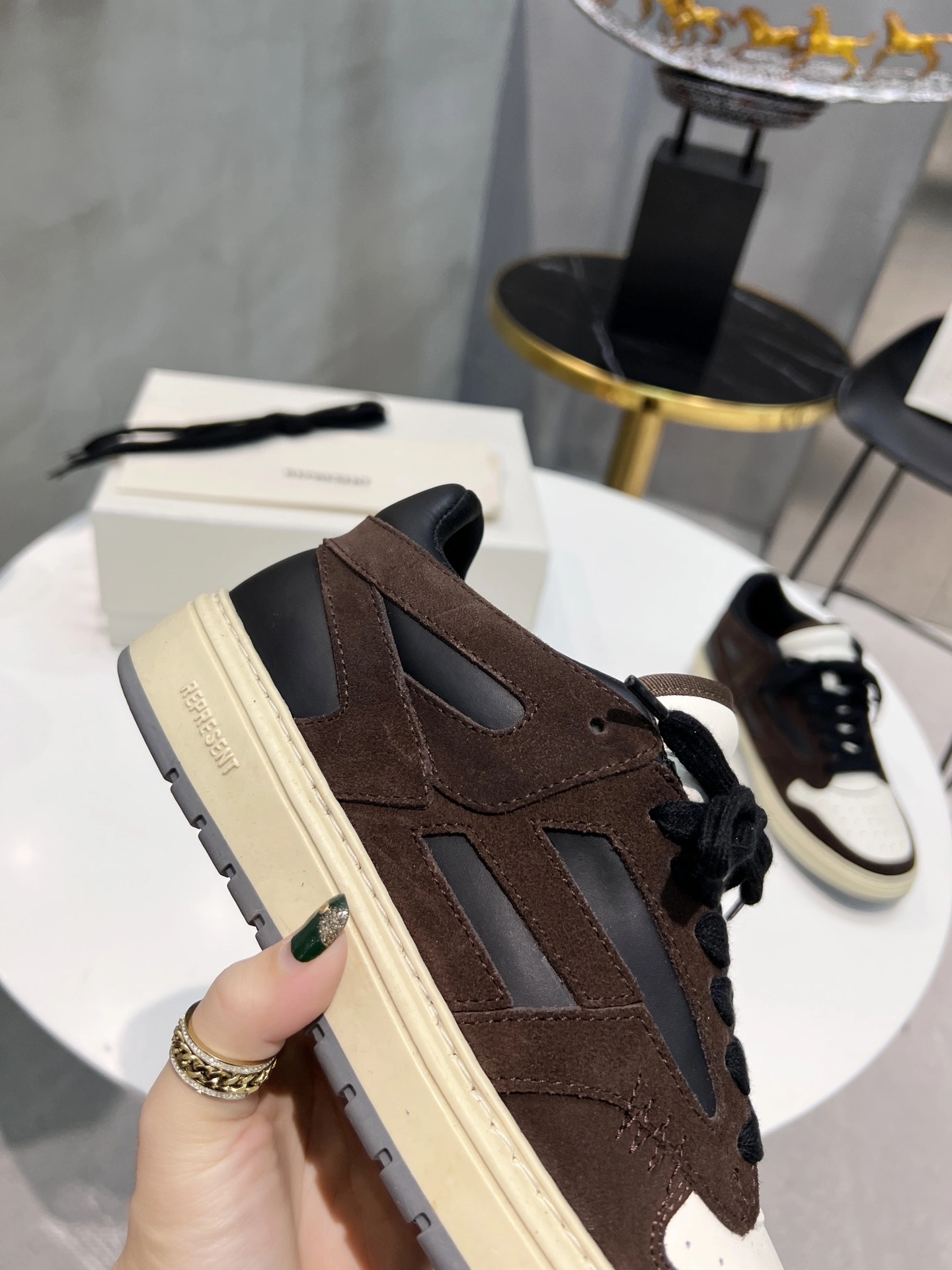 FreshLook A*miri Top Quality Sneakers CL 20230820- 6999