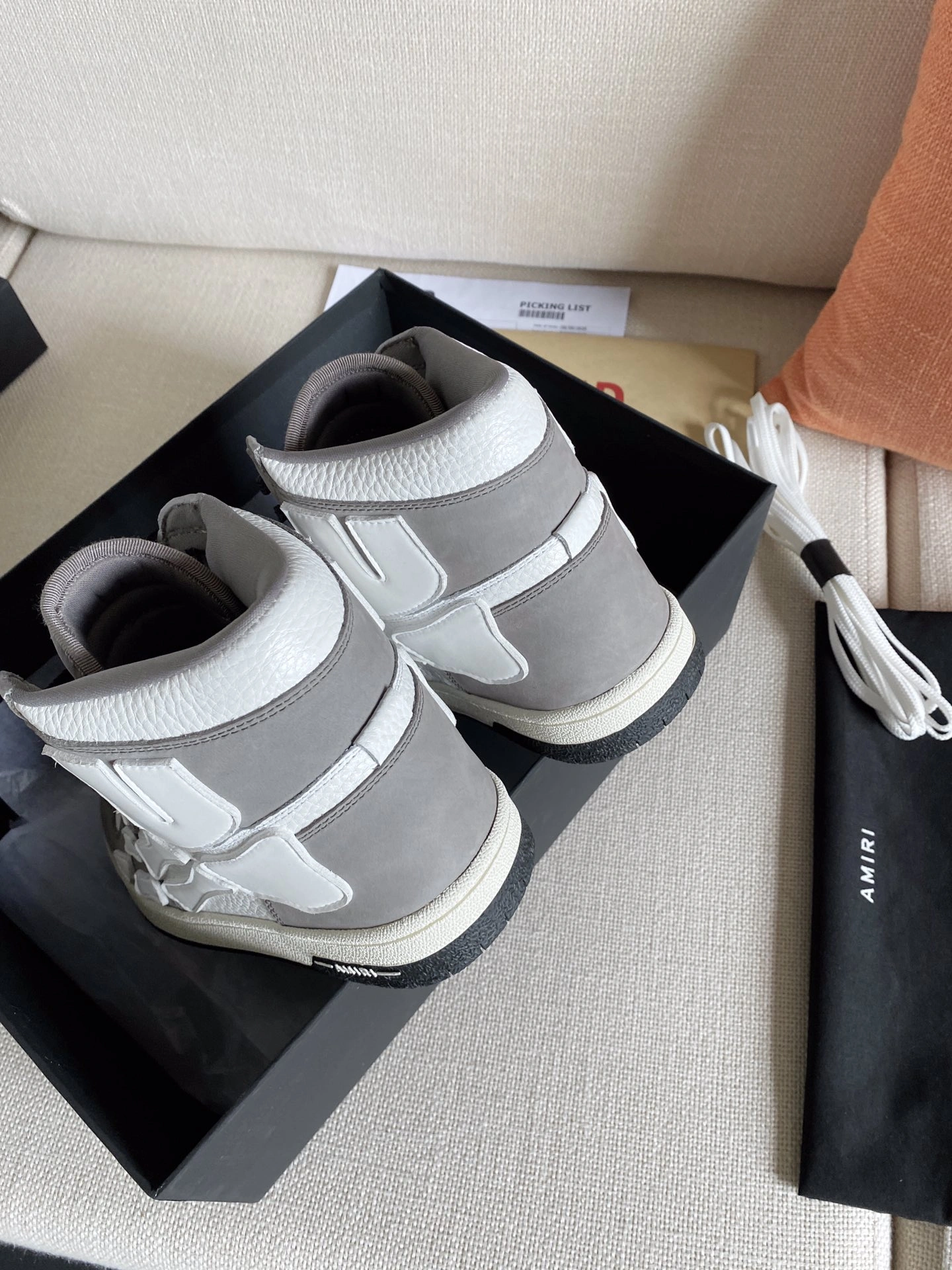 Seasonal A*miri Top Sneaker 7052