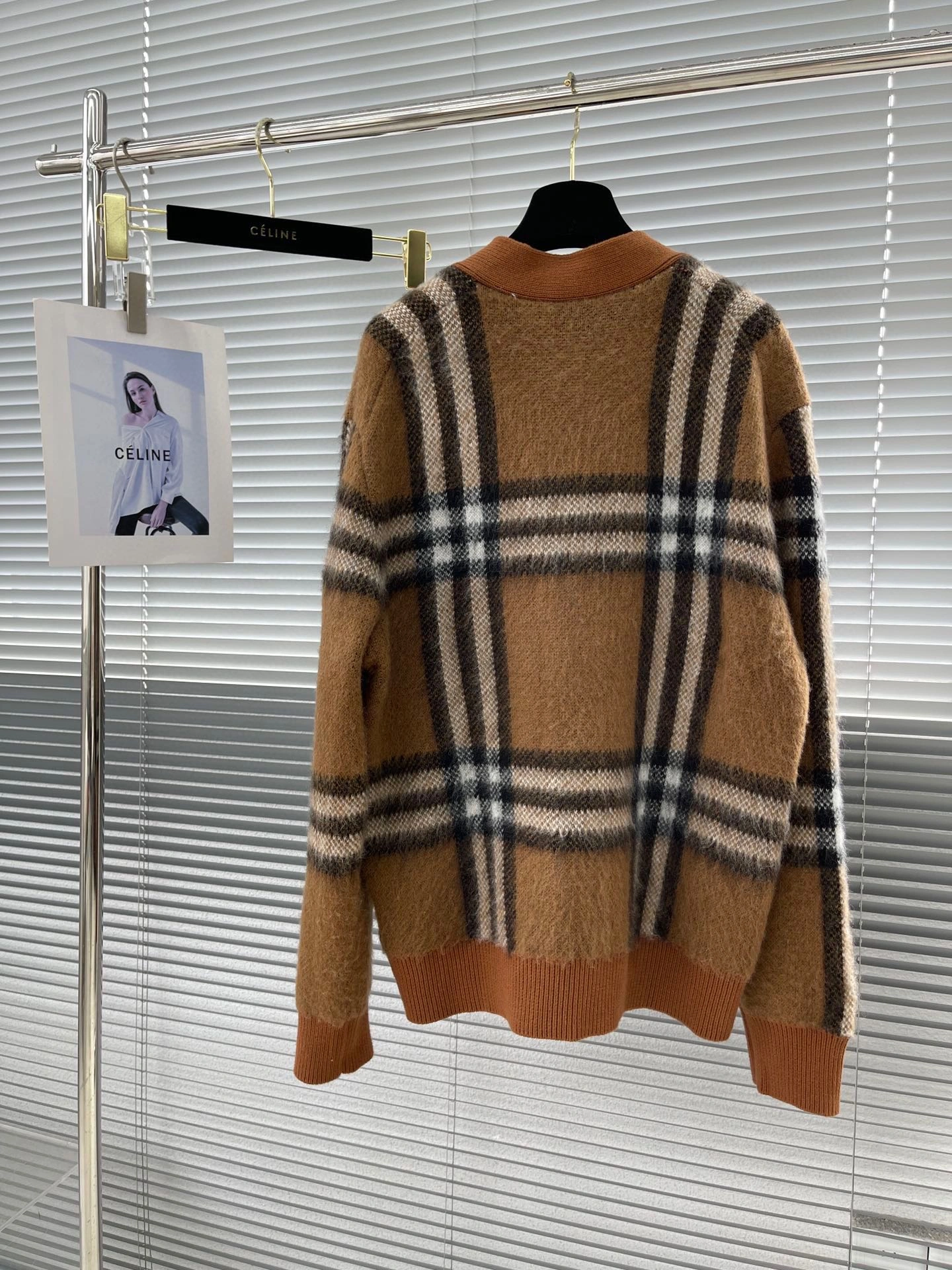EyeCatching B*URBERRY Cardigan Top Quality D17 20231107- 14028