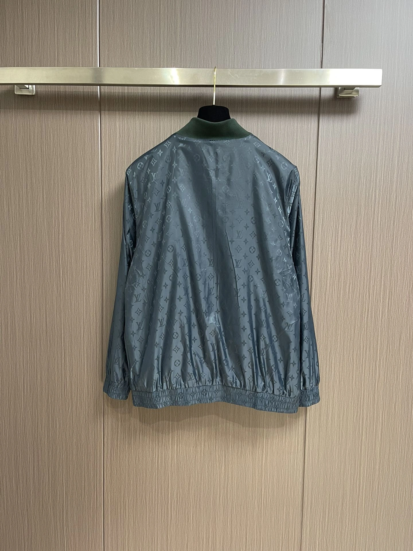 HighQuality B*URBERRY Coat Top Quality D17 20240320- 13996