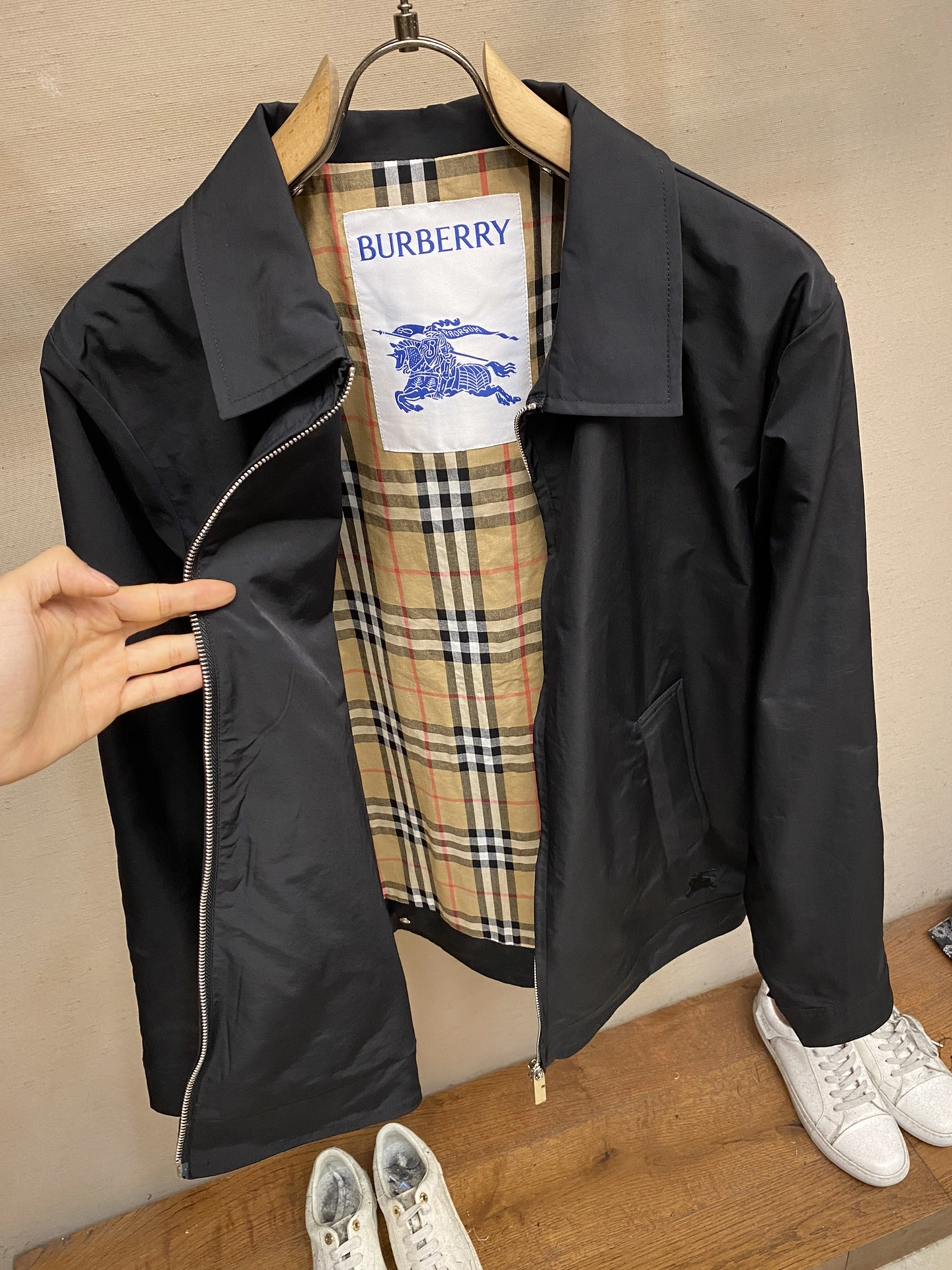 B*URBERRY Coat Top Quality D17 20240515- TechFriendly 13852