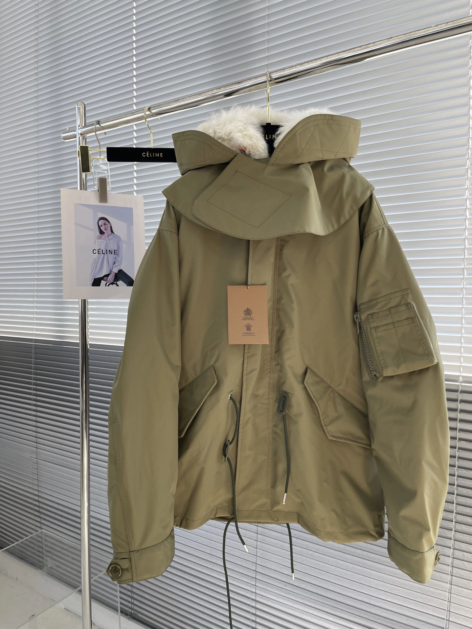 B*URBERRY Down coat Top Quality D17 20231107- Breathable 14029