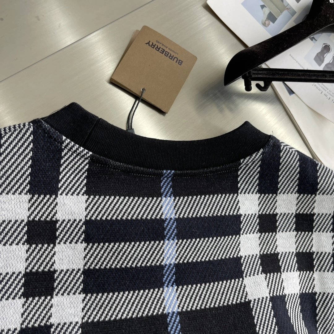 SmoothTexture B*URBERRY Sweater Top Quality AZ 20231027- 14045