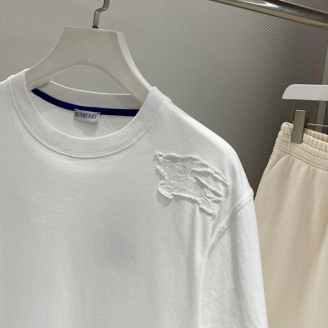 Affordable B*URBERRY T-shirt Top Quality D17 20240525- 13790