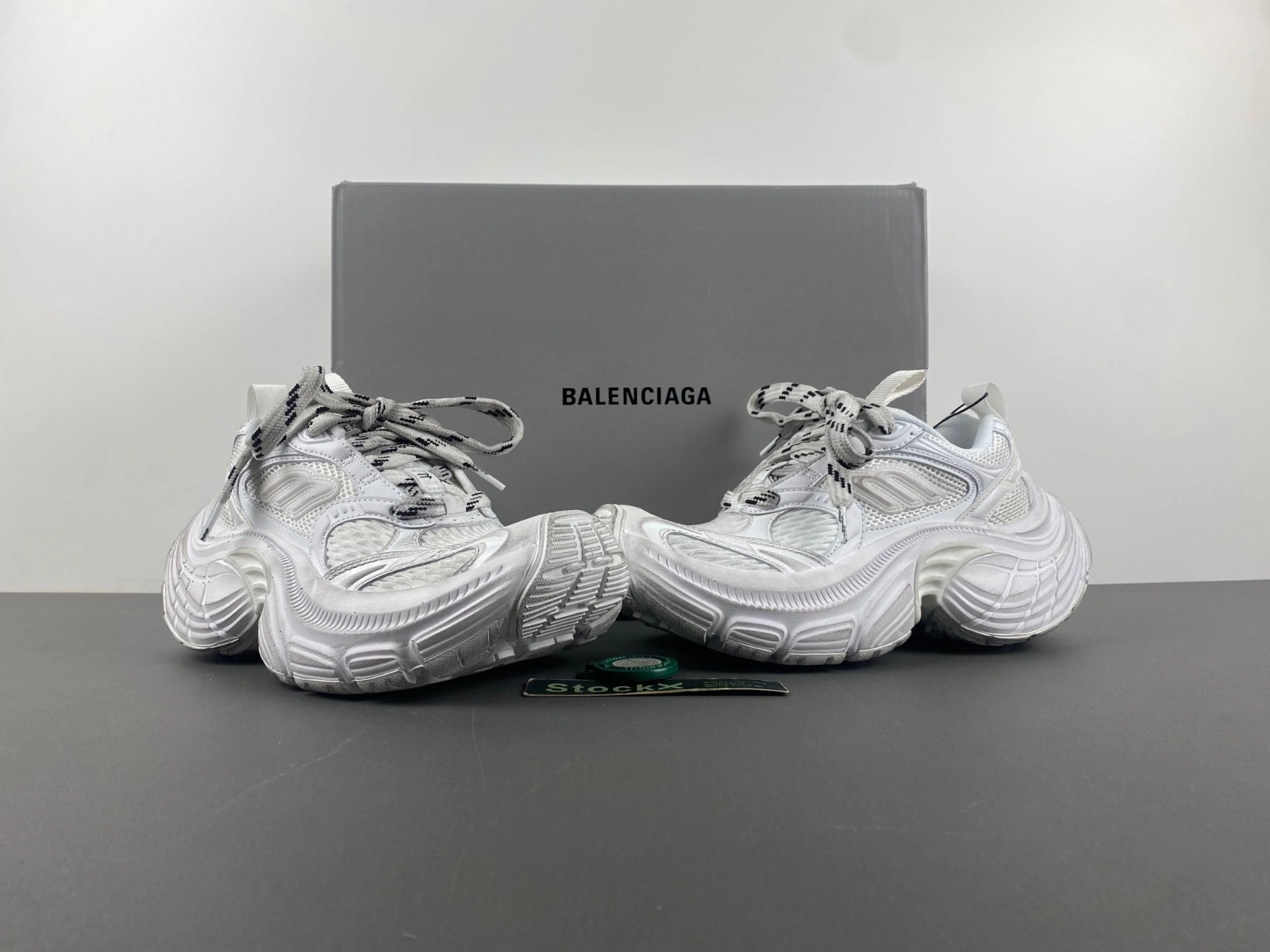 B*alenciaga 3XL AM 20250430- OnTrend 4211