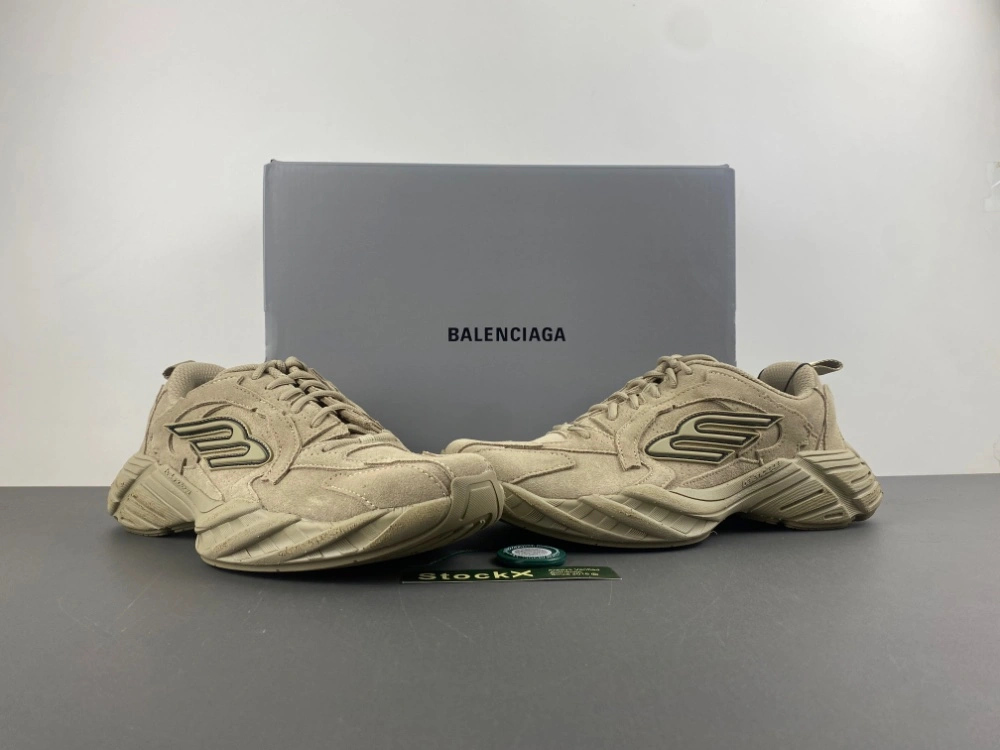 Comfortable B*alenciaga 3XL AM 20250725- 4183