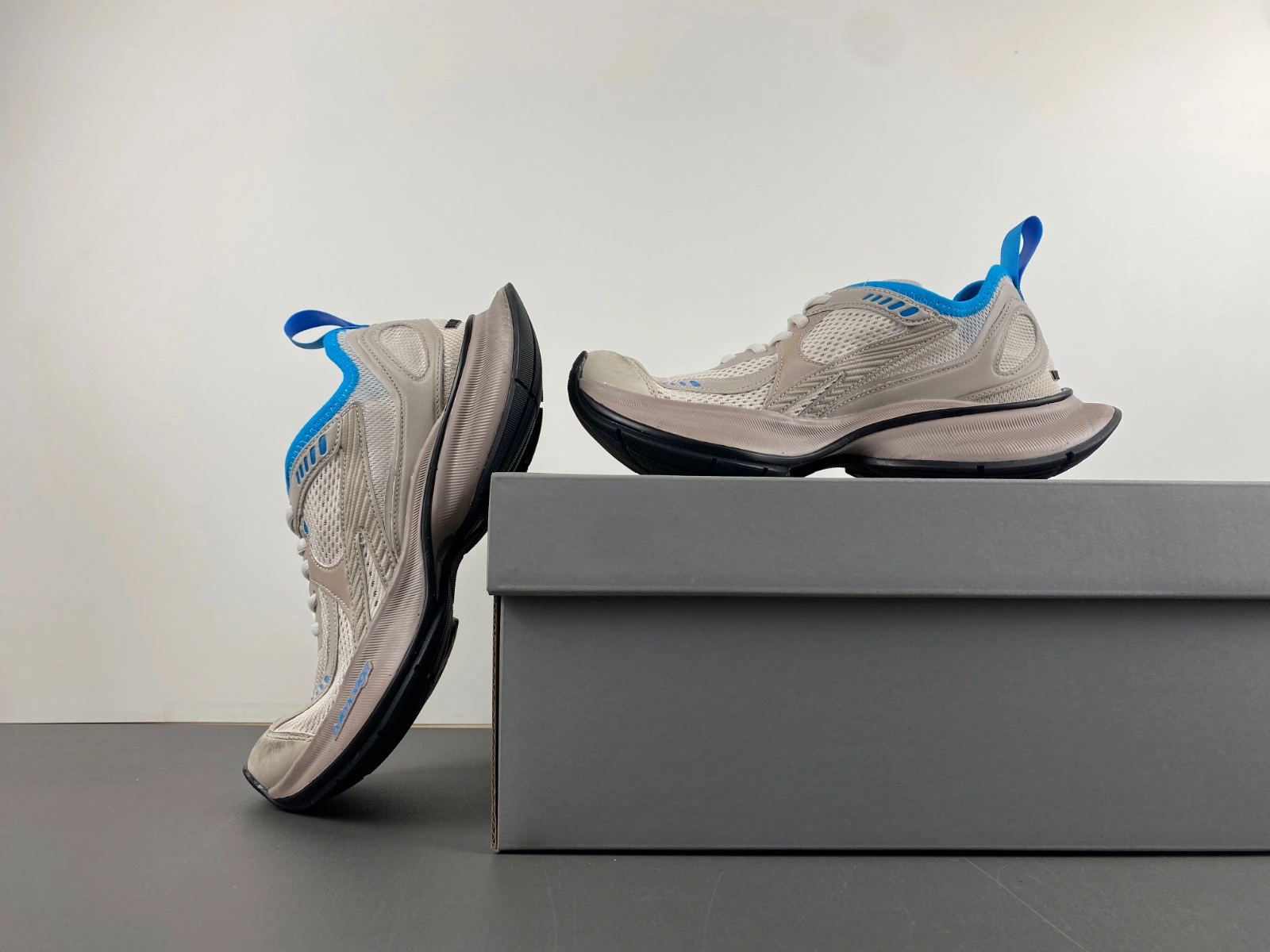 B*alenciaga 3XL Sneaker AM20240810- Cozy 4273