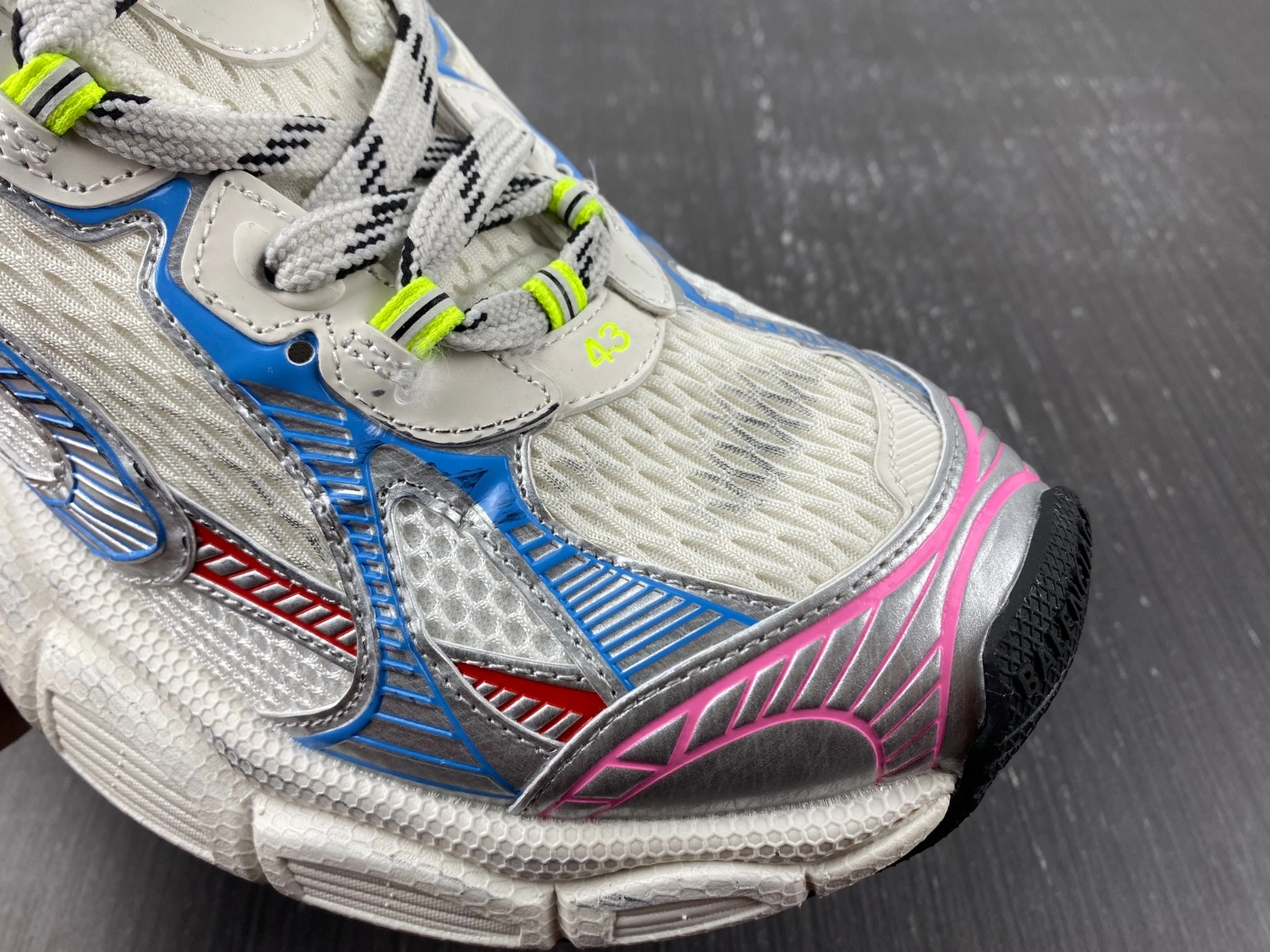 Sophisticated B*alenciaga 3XL Sneaker AM 4505