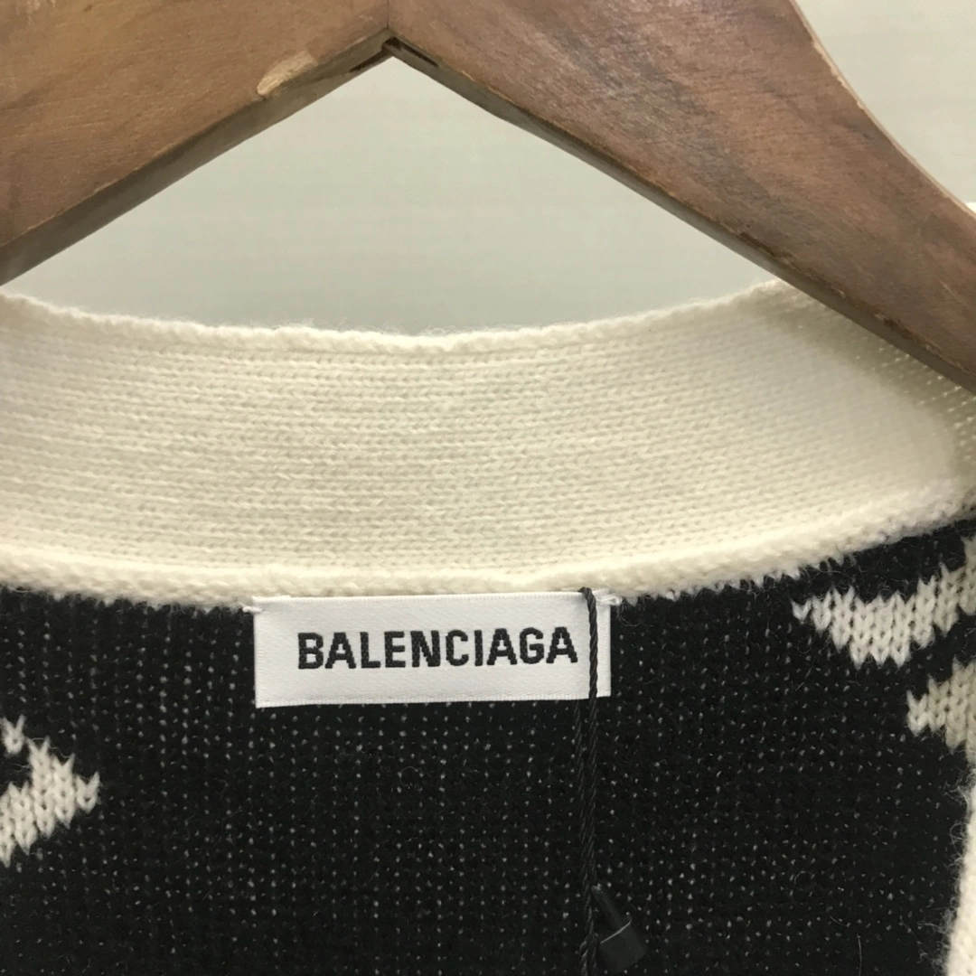 HighQuality B*alenciaga Cardigan Top Quality DSX 20231009- 10656