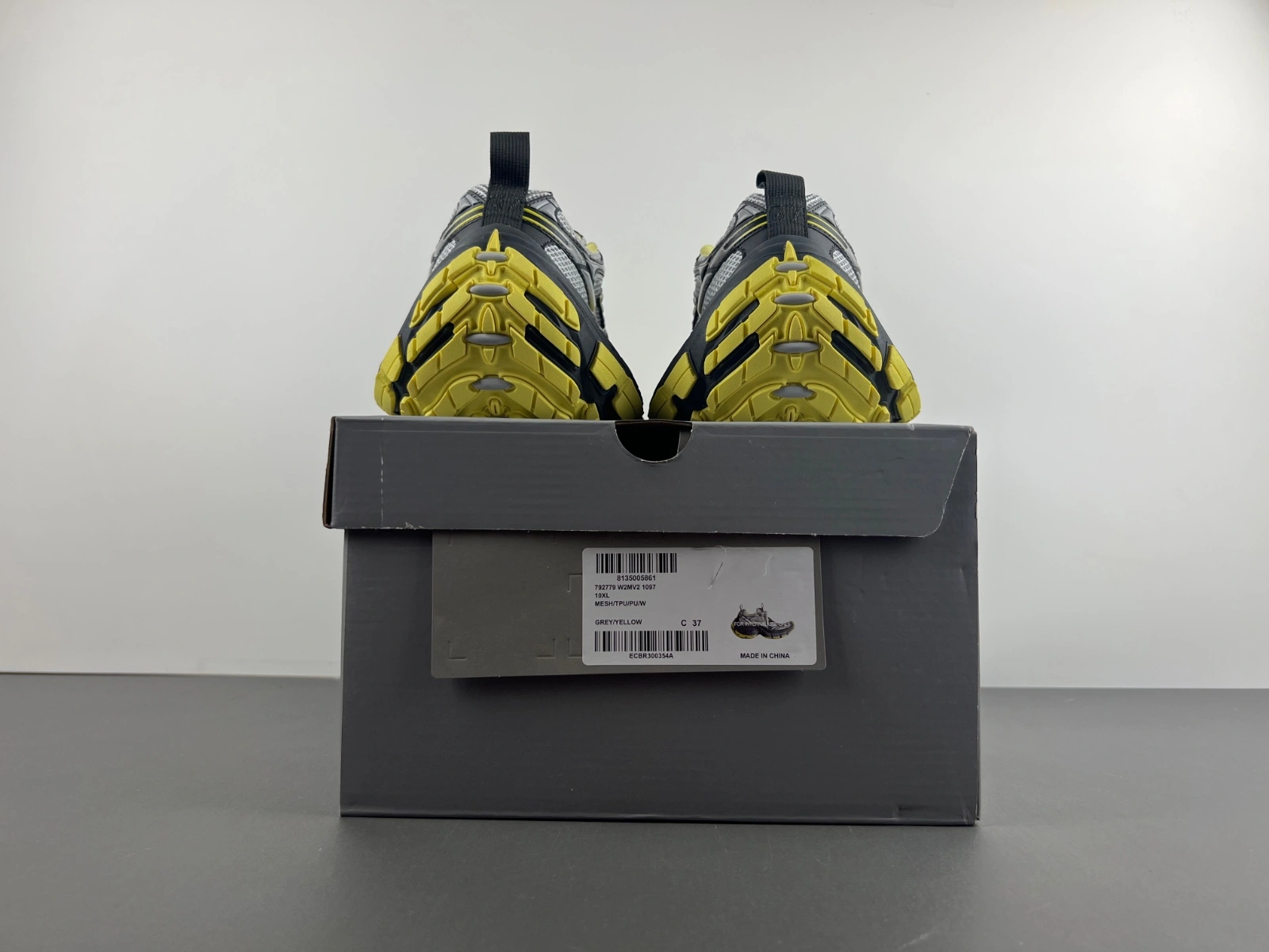 Snug B*alenciaga Cargo AM 20241010- 4264
